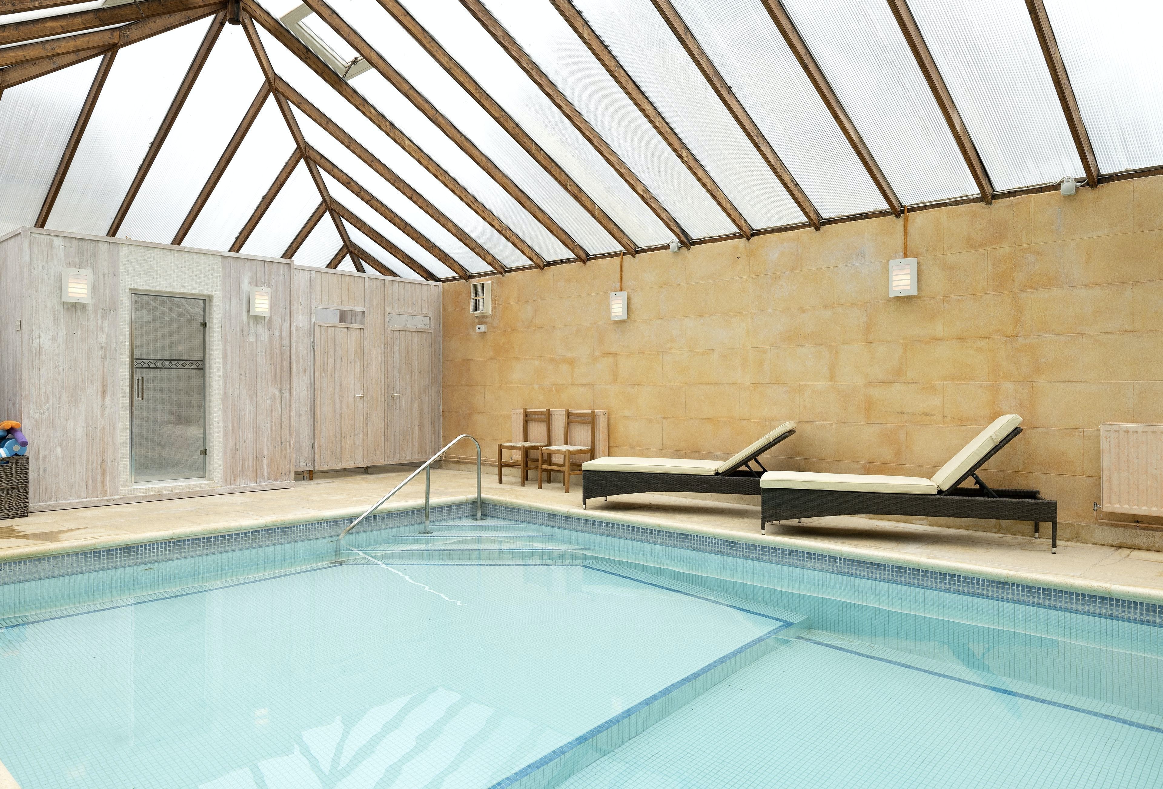 Apartment Dovecote Bourton: Charming 3-Bedroom Apartment with Heated Pool and Sauna, Bourton-on-the-Water