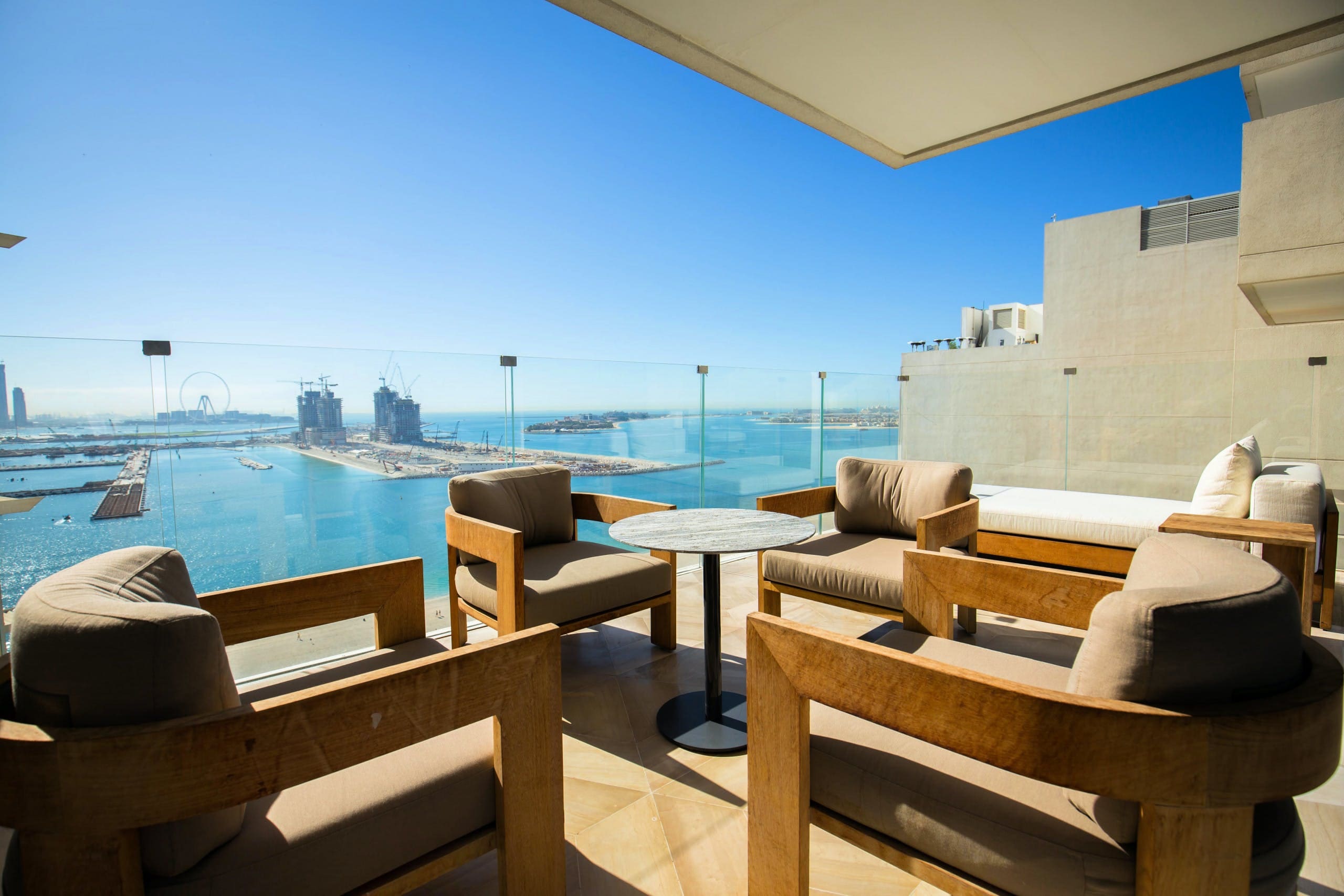 Apartment Ghaf Palm Jumeirah: Luxury 2-Bedroom Apartment with Sea Views and Private Beach, Palm Jumeirah