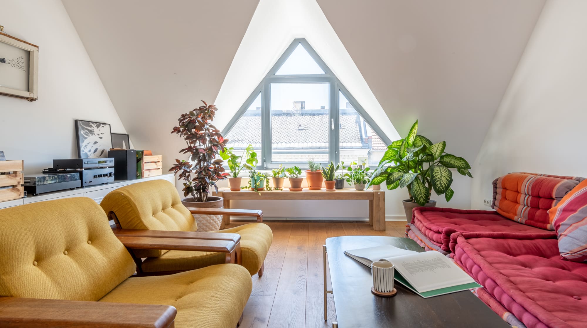 Apartment Goltzstraße Schöneberg: Spacious 3-Bedroom Apartment Rental with Air Conditioning in Schöneberg, Berlin