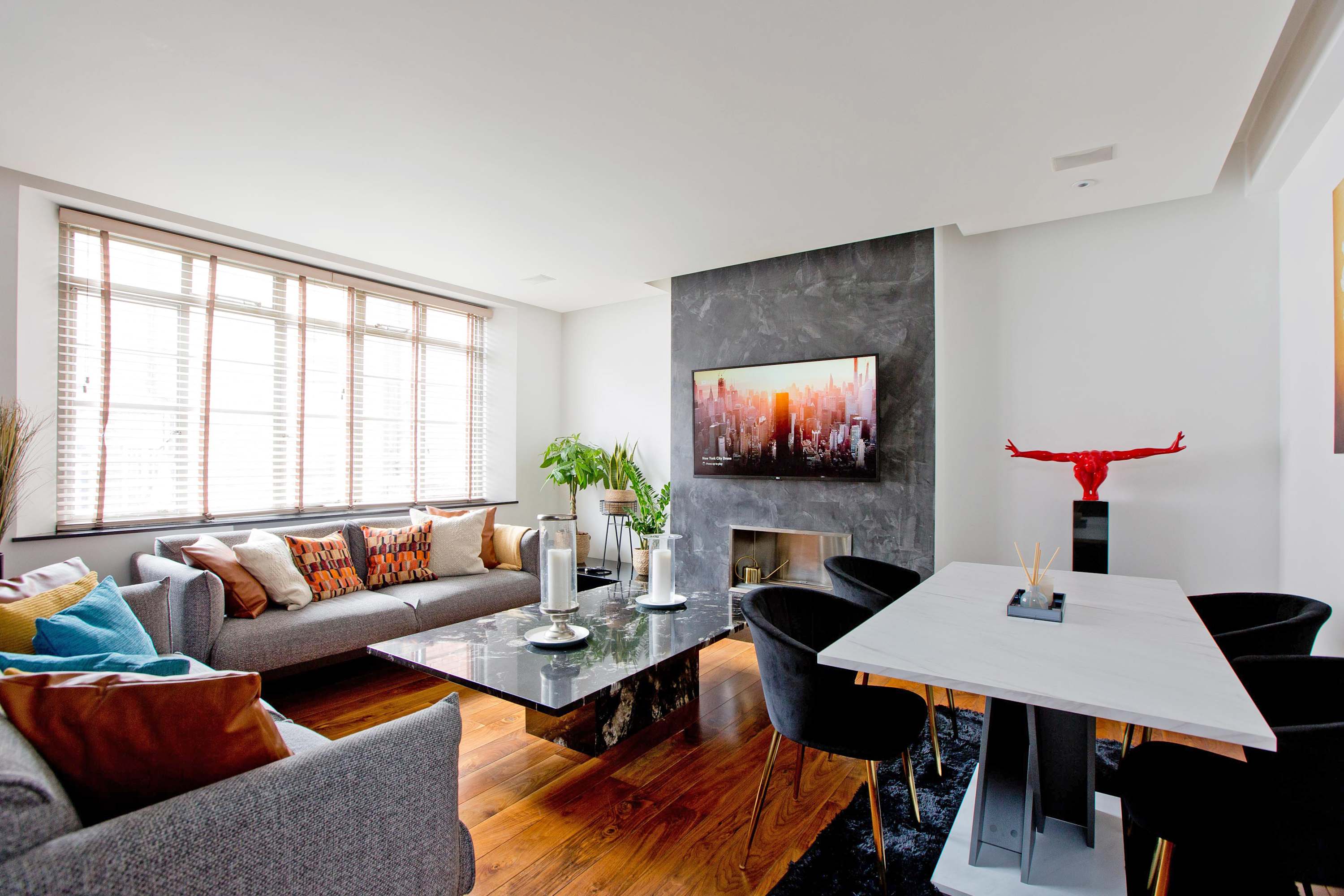 Apartment Hans Town Knightsbridge: Stylish 2-Bedroom Apartment Rental with Air Conditioning in Knightsbridge