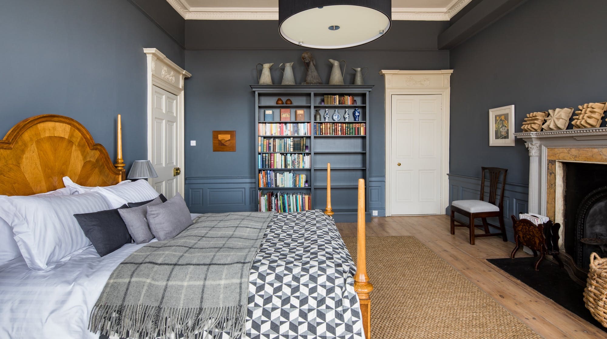 Apartment Hermitage Hillside: Stylish 3-Bedroom Apartment with Seaview and Family-Friendly Features, Edinburgh Hillside