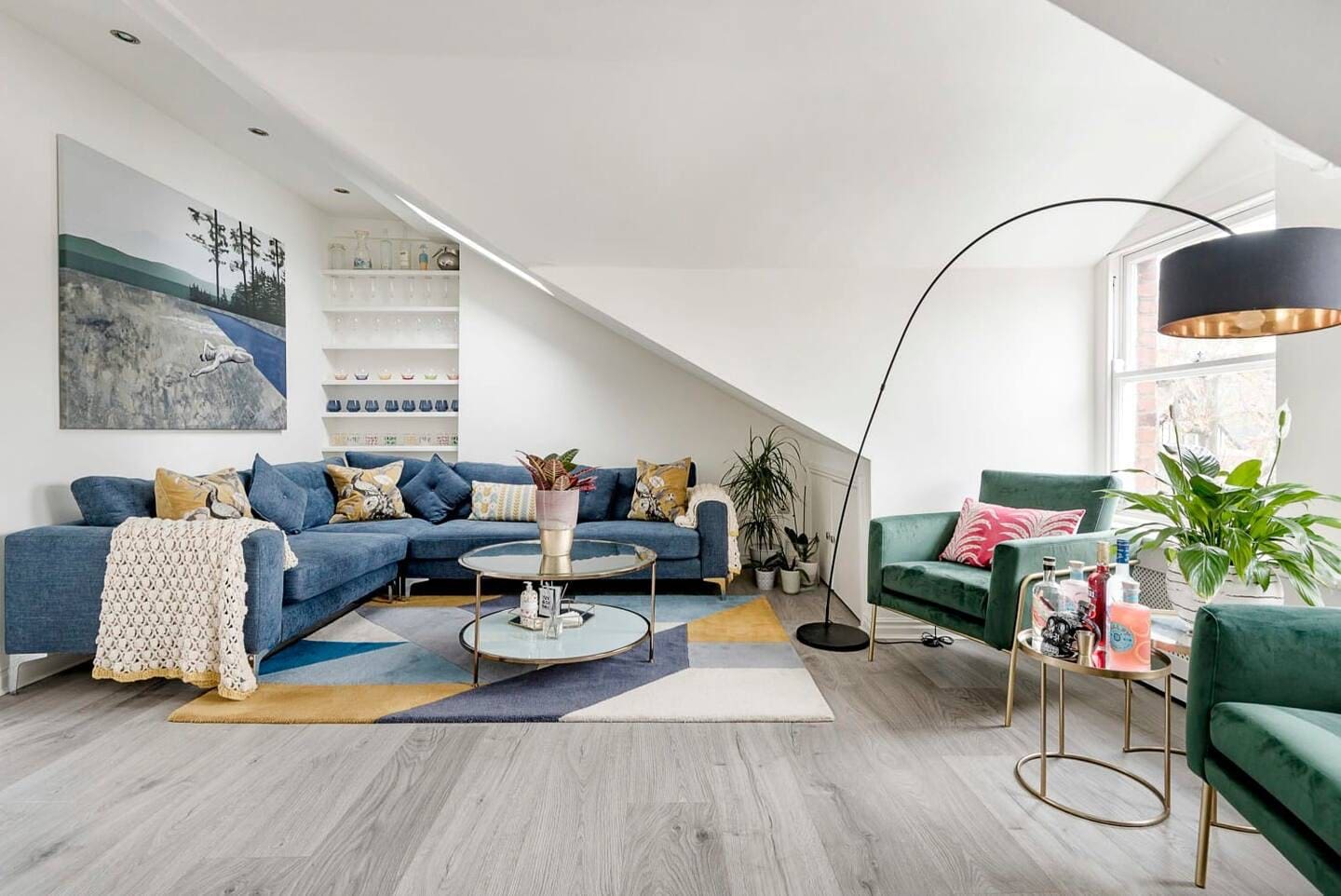 Apartment Kilburn MaidaVale: Modern 2-Bedroom Apartment Rental with Roof Terrace, Maida Vale London