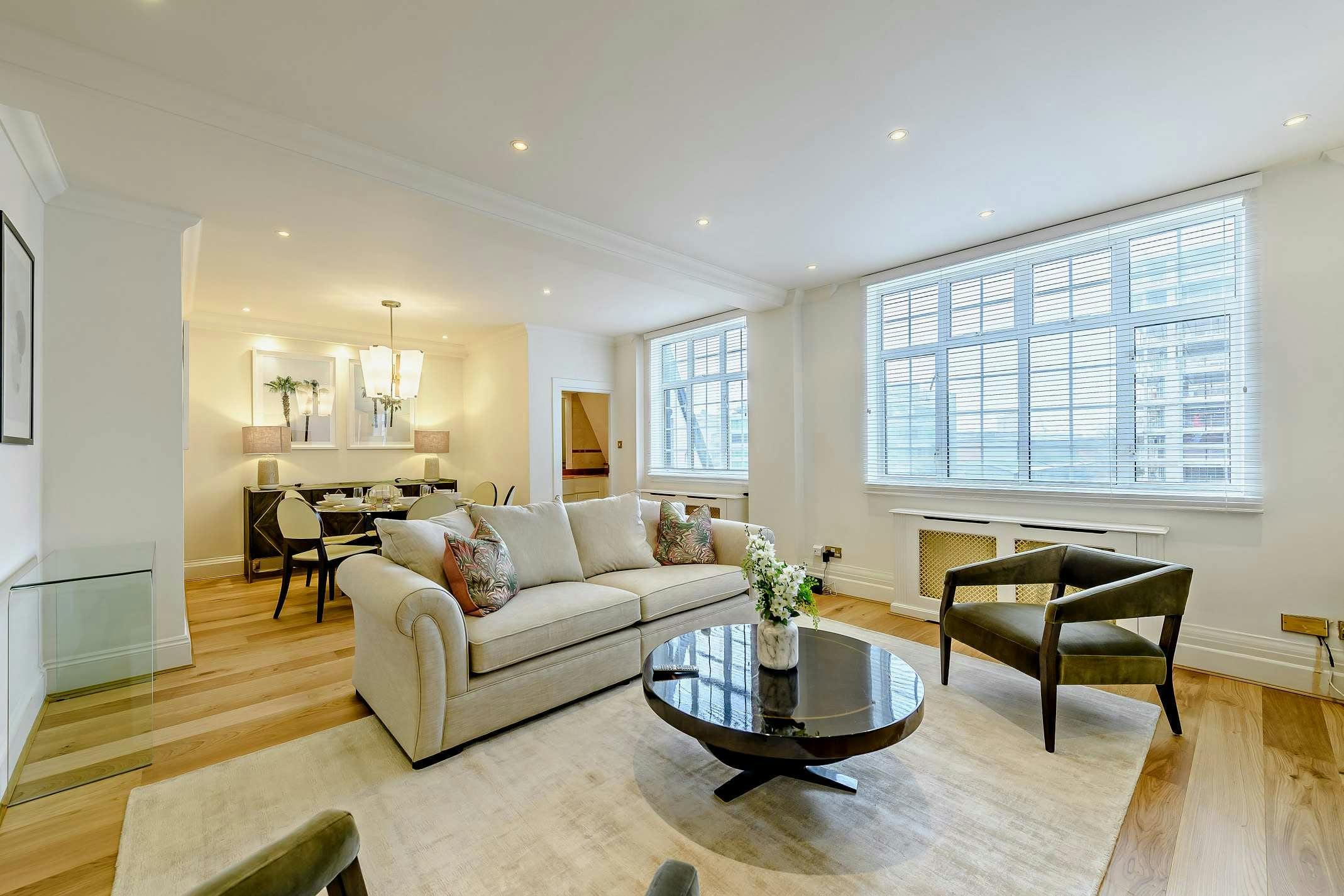 Apartment Lissonwood St Johns Wood: Elegant 3-Bedroom Apartment Rental with Family Features, St Johns Wood London