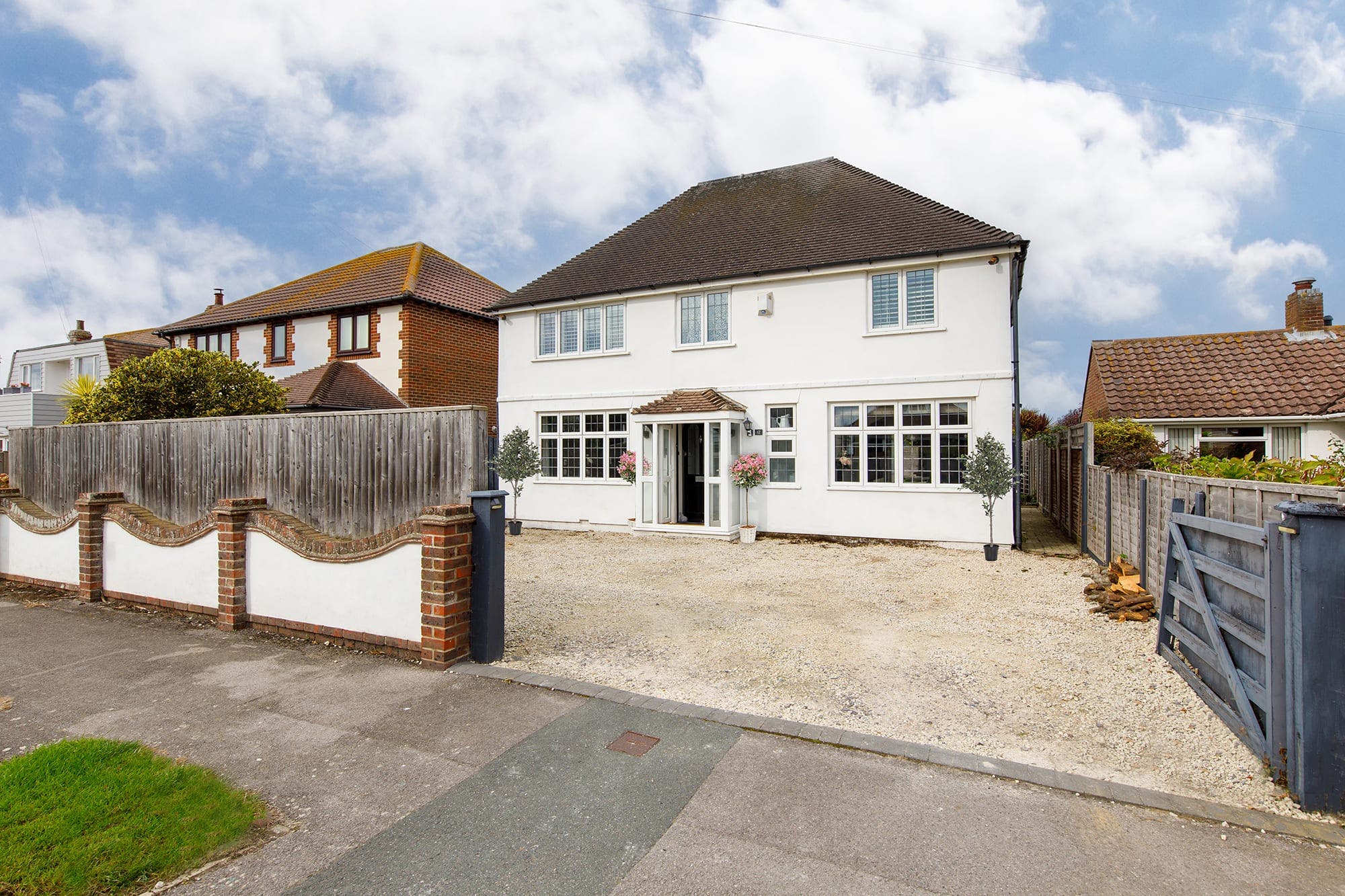 Apartment Medmerry Selsey: Stylish 4-Bedroom Apartment with Sea Views and Family Features, Selsey