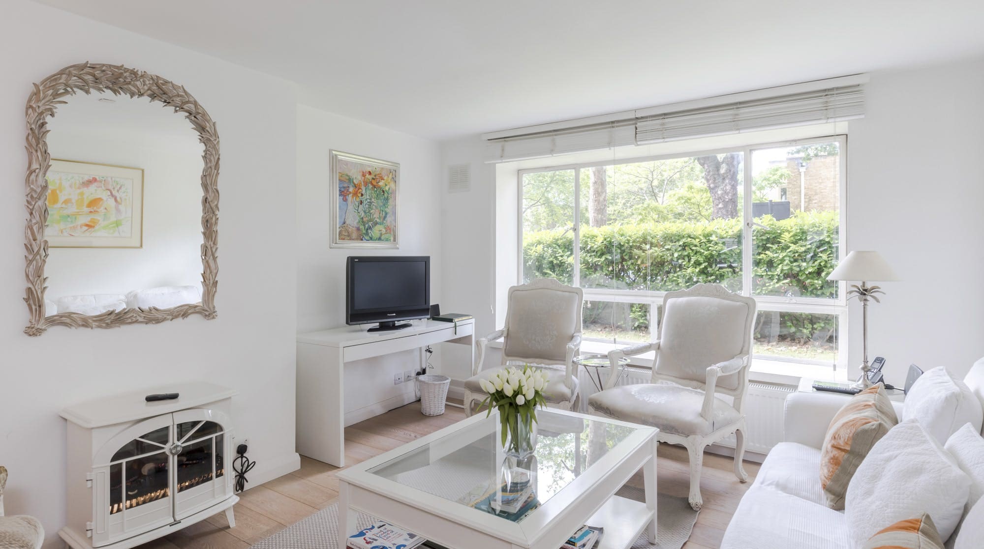 Apartment Pembridge Notting Hill: Luxury 2-Bedroom Apartment with Family-Friendly Amenities, Notting Hill