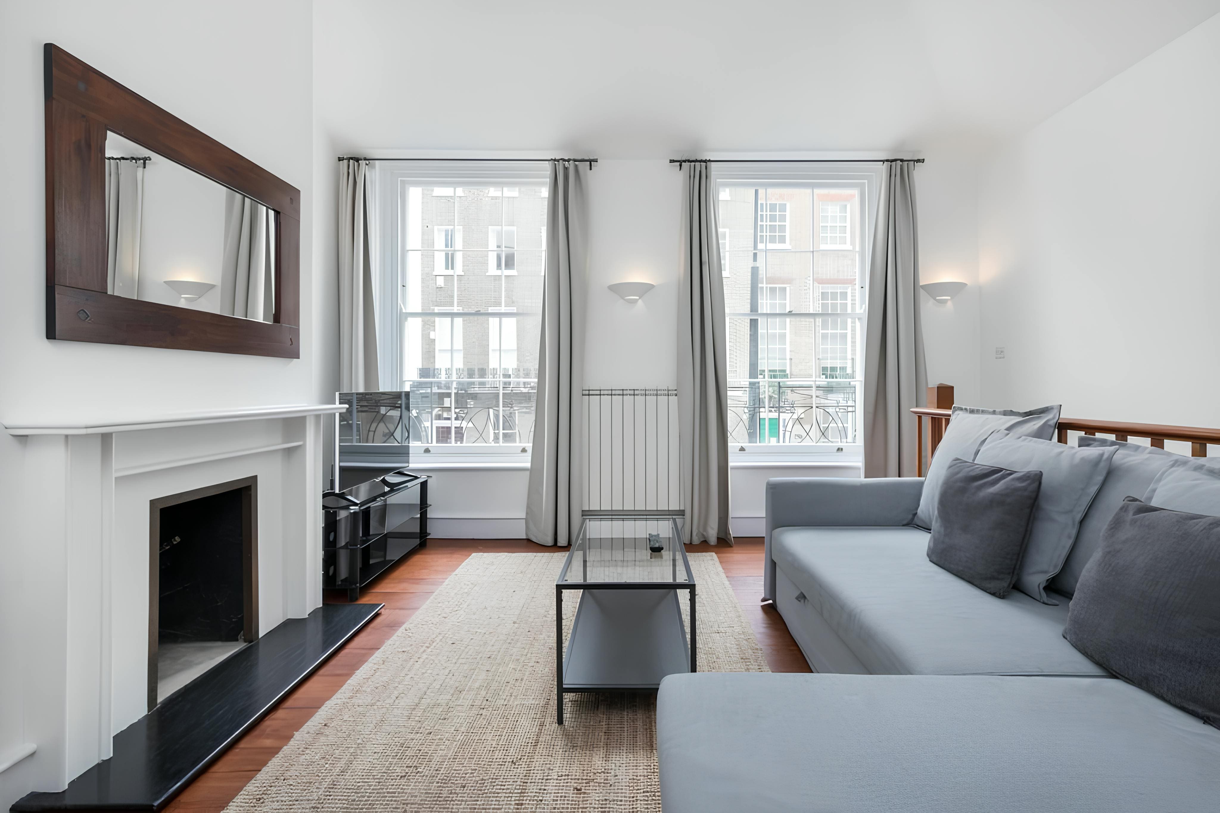 Apartment Rathbone Fitzrovia: Stylish 2-Bedroom Apartment Rental with Family-Friendly Features, Fitzrovia London