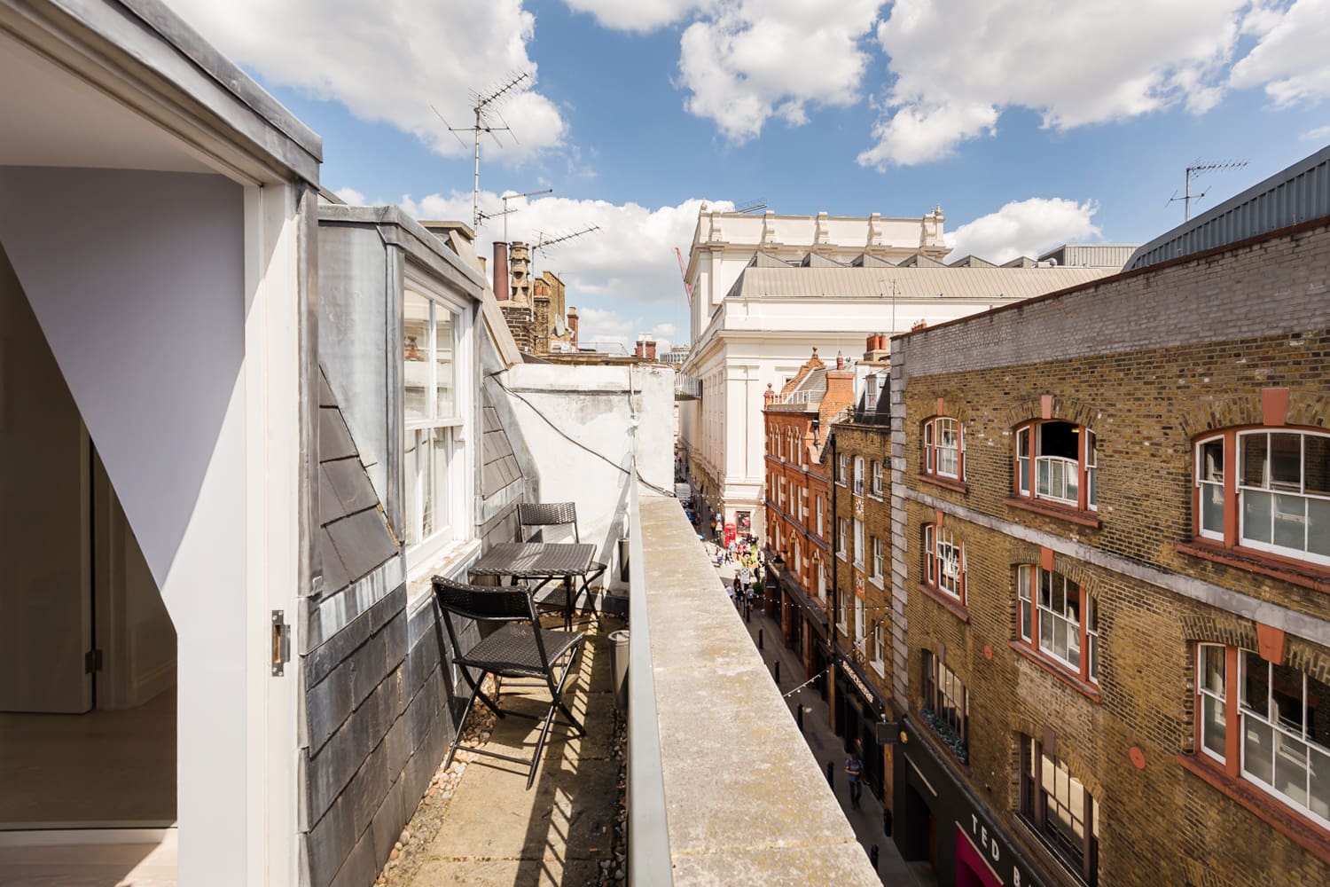 Apartment Seven Dials Covent Garden: 2-Bedroom Family-Friendly Apartment Rental in Covent Garden, London
