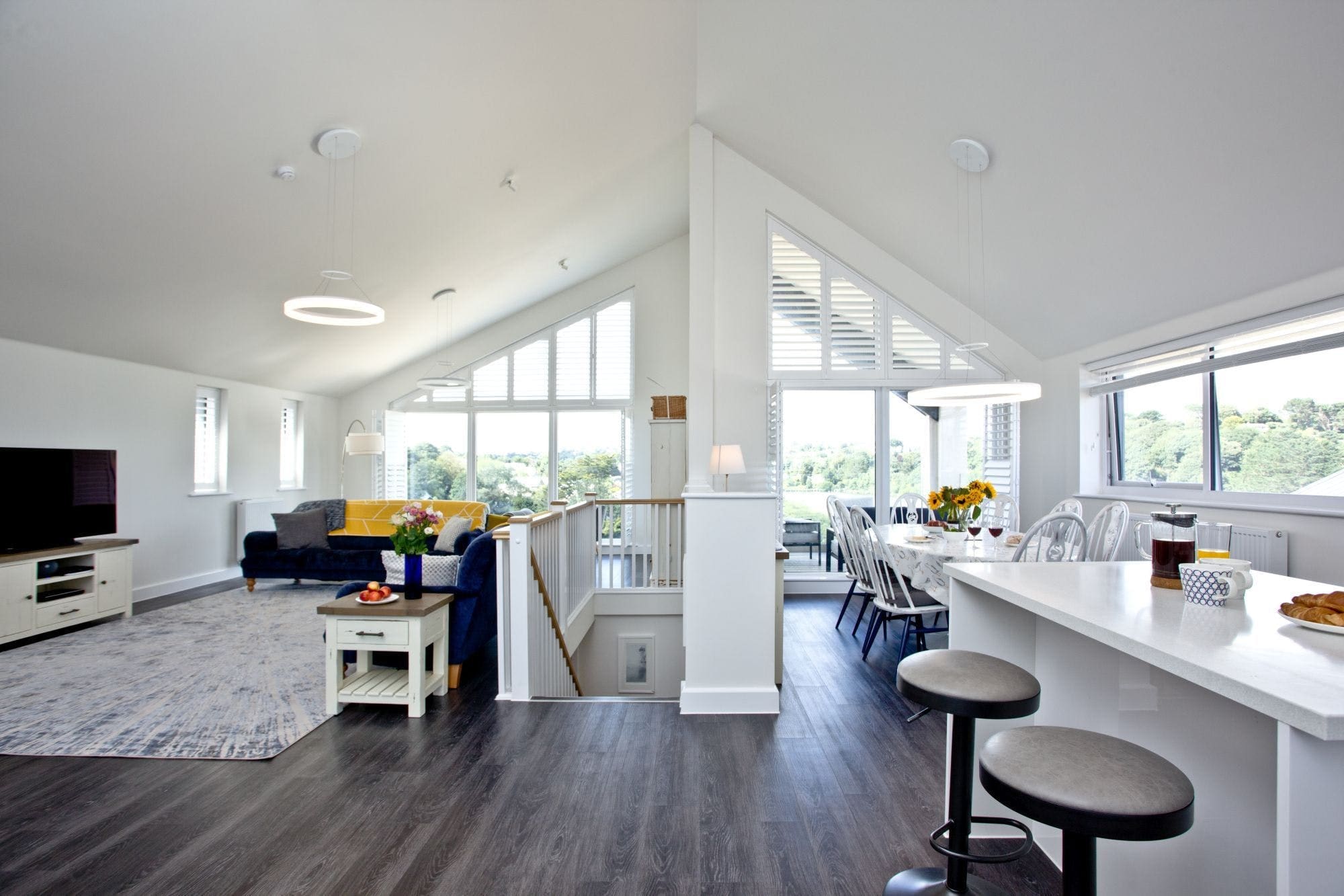 Apartment Swanpool Falmouth: 4-Bedroom Apartment Rental with Seaview and Beach Nearby, Falmouth Cornwall