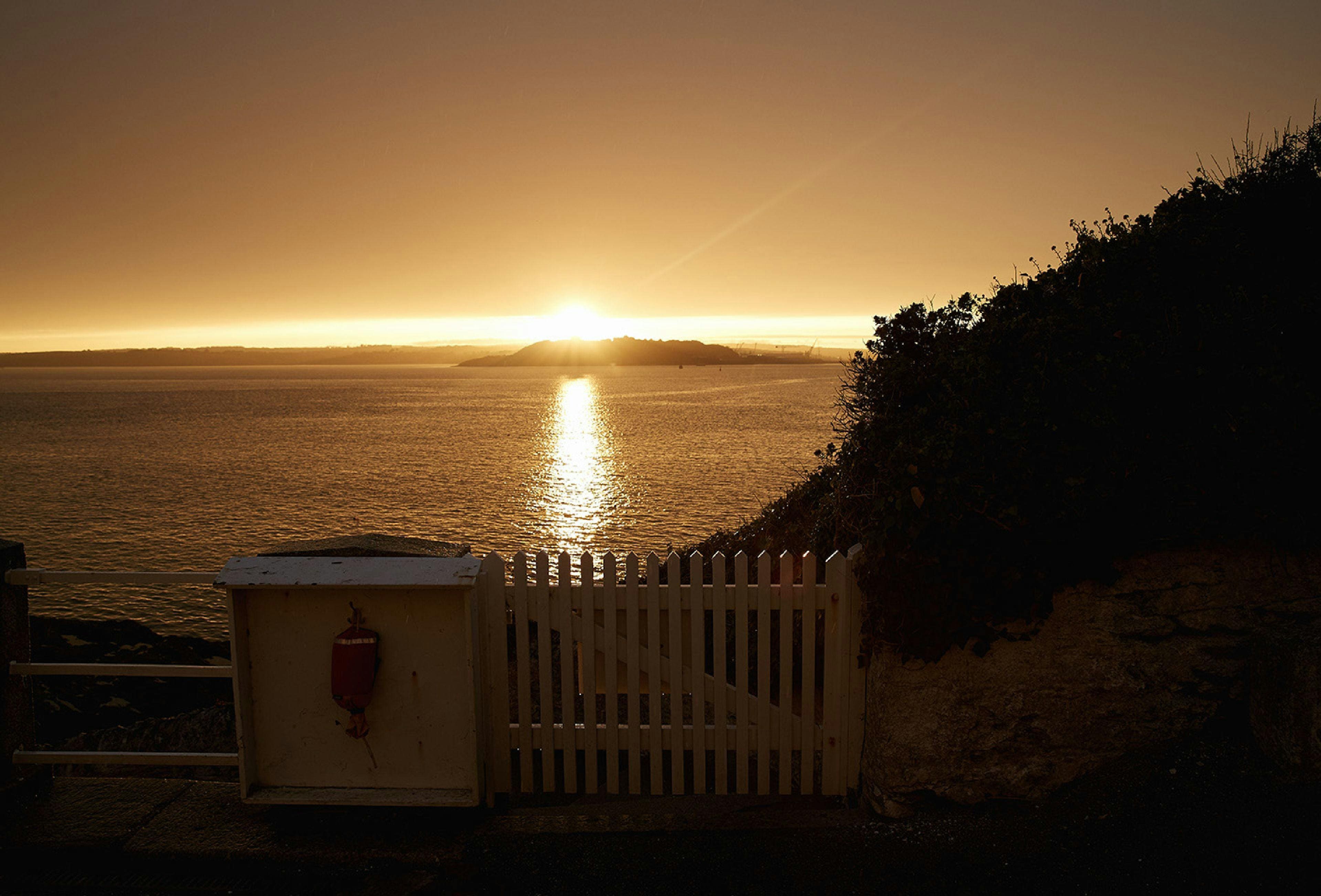 Apartment Tregonhawke Falmouth: Charming 2-Bedroom Apartment Rental with Sea Views, Falmouth Cornwall