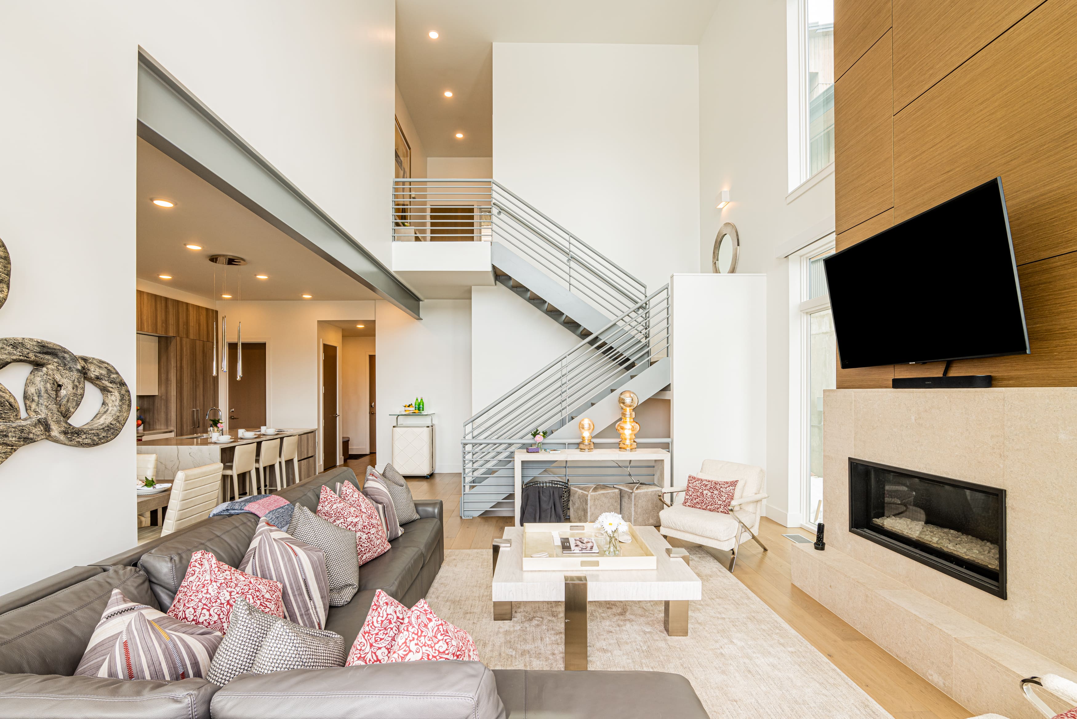 Apartment Wasatch Park City: Ski Chalet Rental with Hot Tub and Pool, 4 Bedrooms, Park City