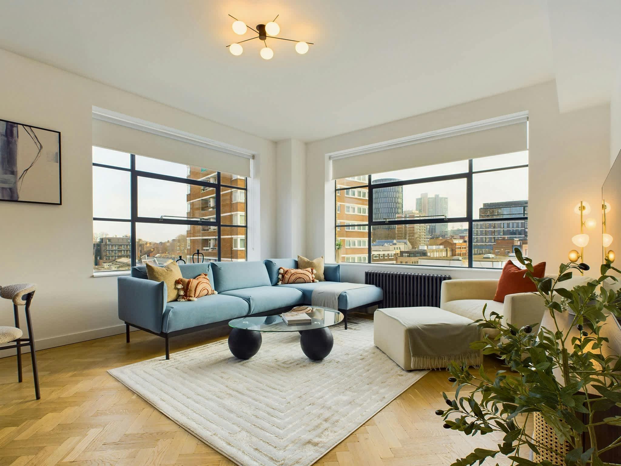 Apartment Wenlock Shoreditch: Stylish 3-Bedroom Apartment Rental with Family-Friendly Amenities, Shoreditch