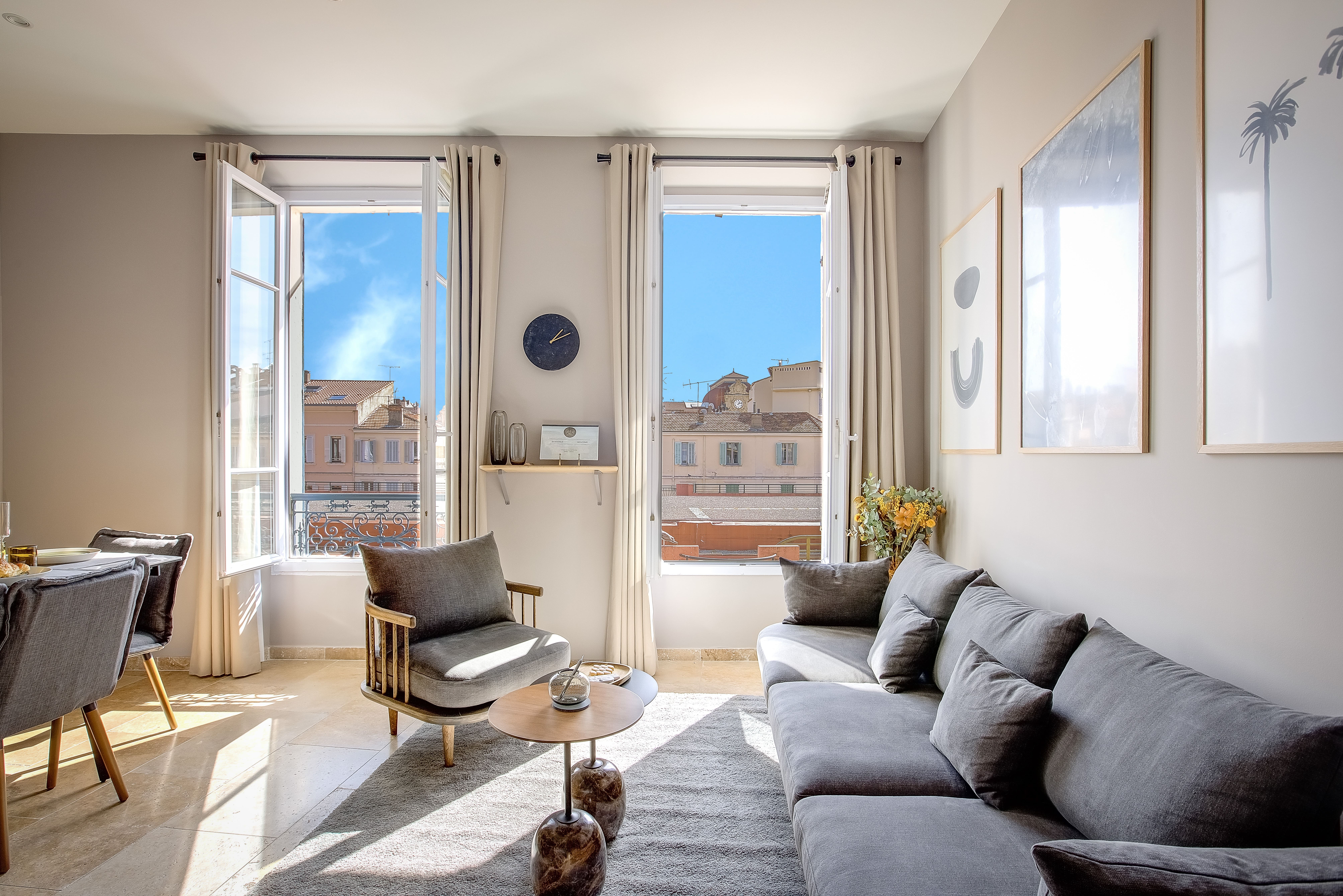 Appartement Suquet Cannes: Stylish 3-Bedroom Apartment with Air-Con near Beach, Cannes