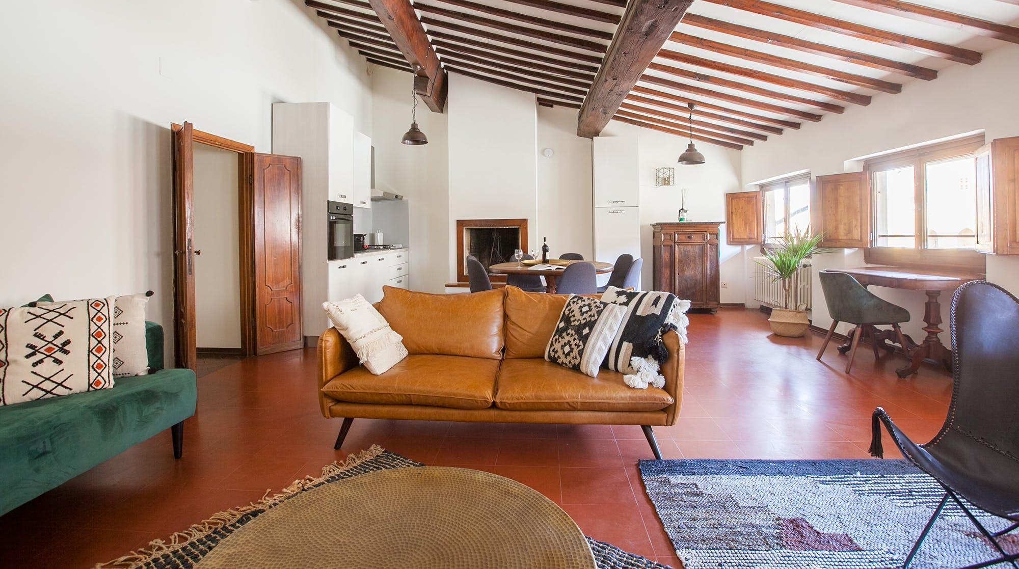 Casa Alberata Pitti: Charming 3-Bedroom Apartment Rental with Air-Con in Pitti, Florence