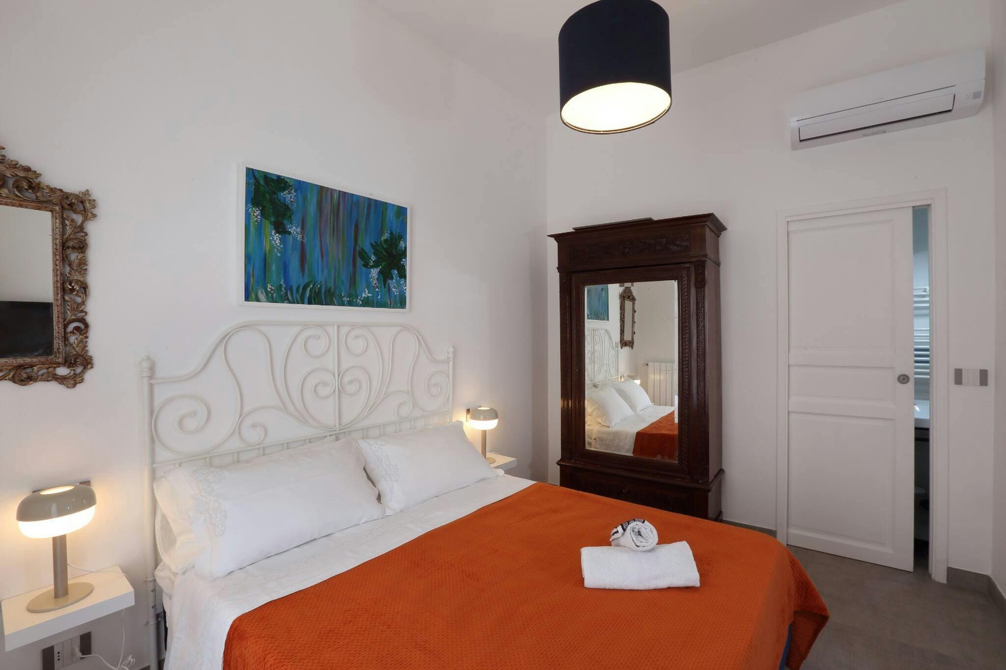 Casa Alcantara Taormina: Charming 2-Bedroom Townhouse Rental with Sea Views in Taormina