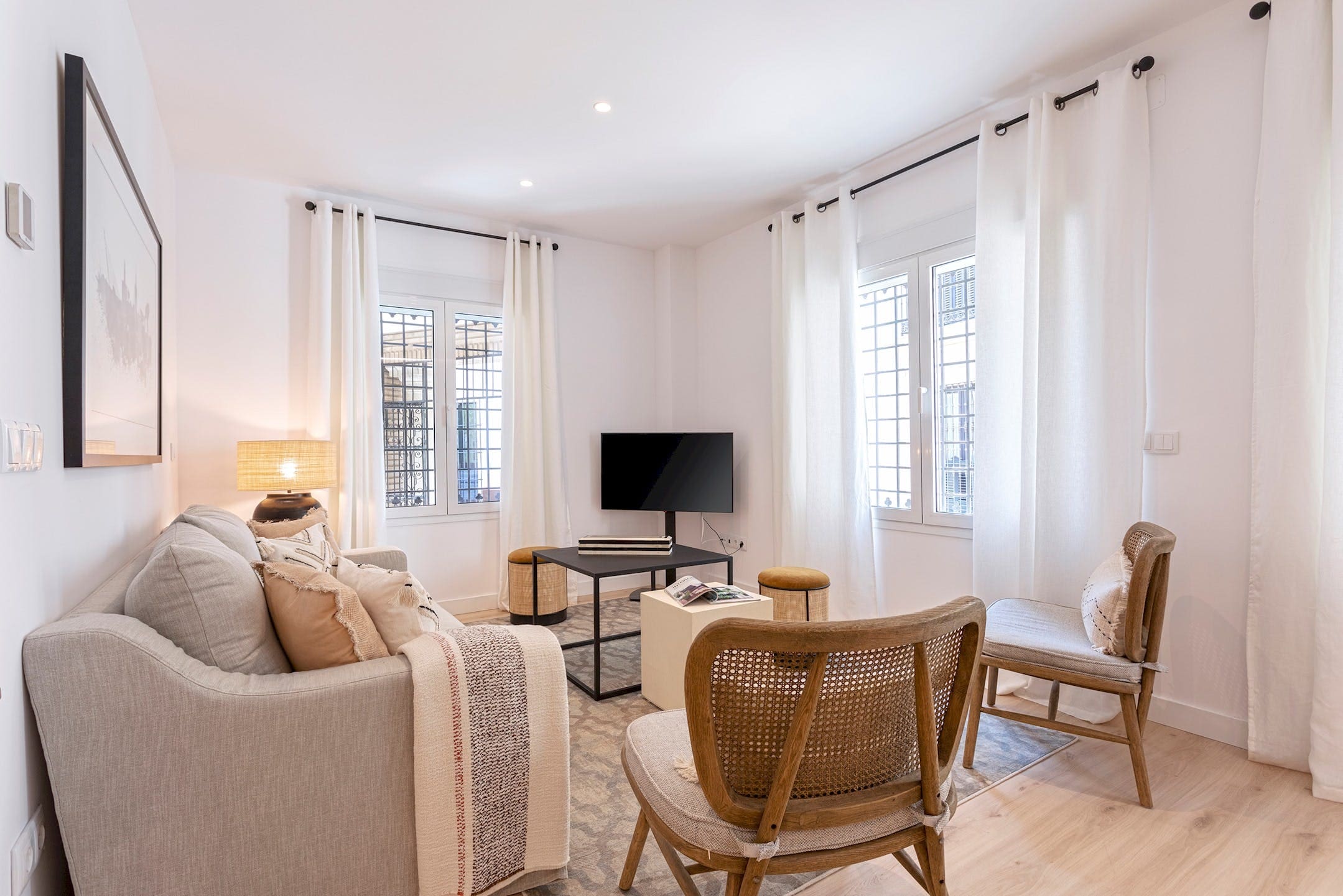 Casa Alhóndiga Alfalfa: Stylish 3-Bedroom Apartment with Air Conditioning in Sevilla Alfalfa