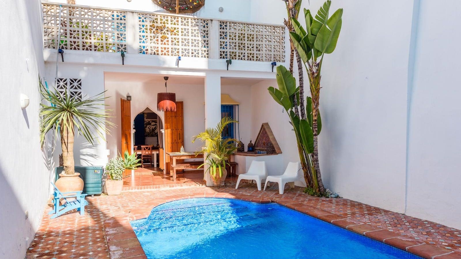 Villa Garbí Almáchar Axarquia: Spacious 6-Bedroom Apartment with Pool and Sea Views, Axarquia