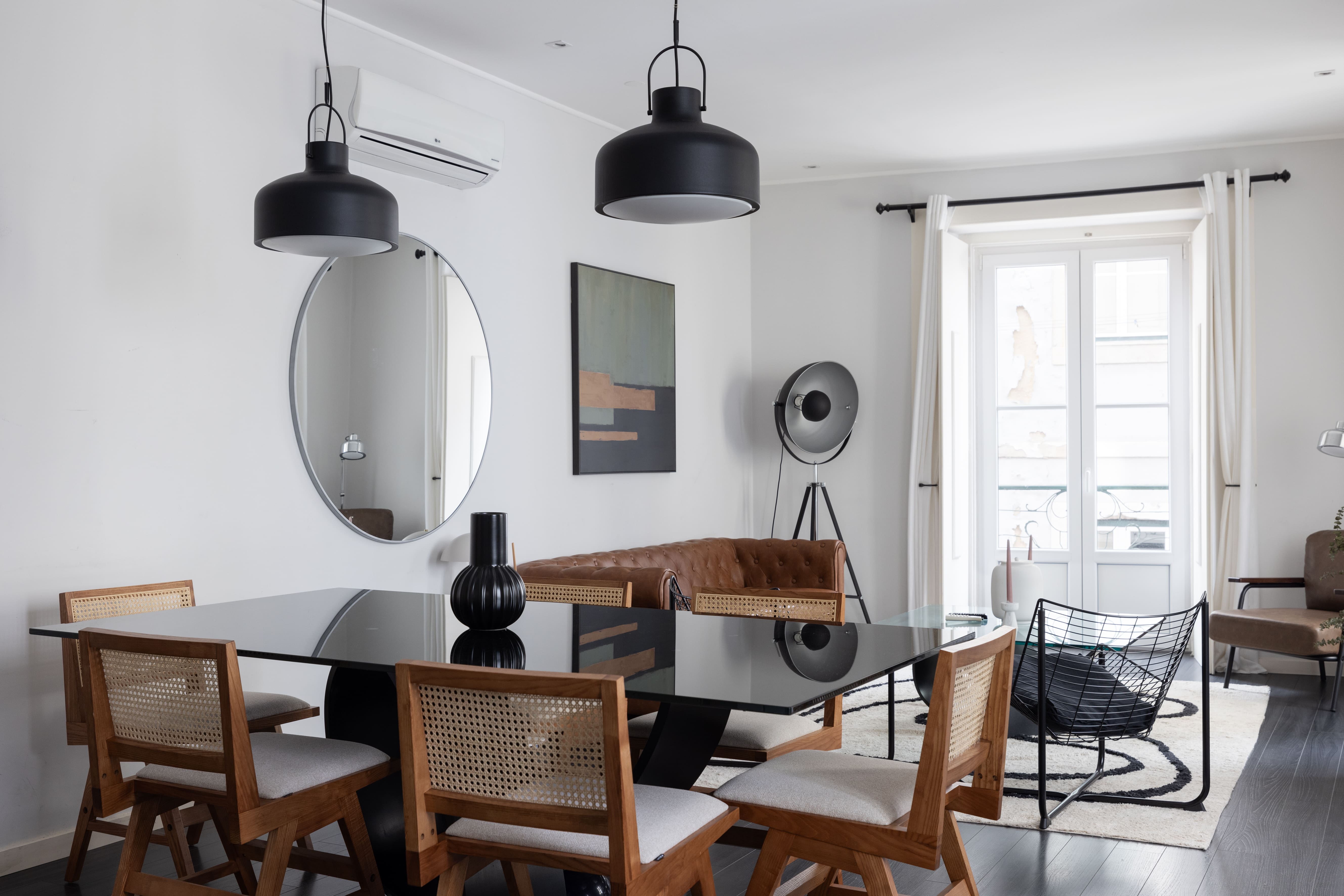 Casa Amoreiras Saldanha: Stylish 3-Bedroom Apartment with Sea Views in Saldanha Lisbon