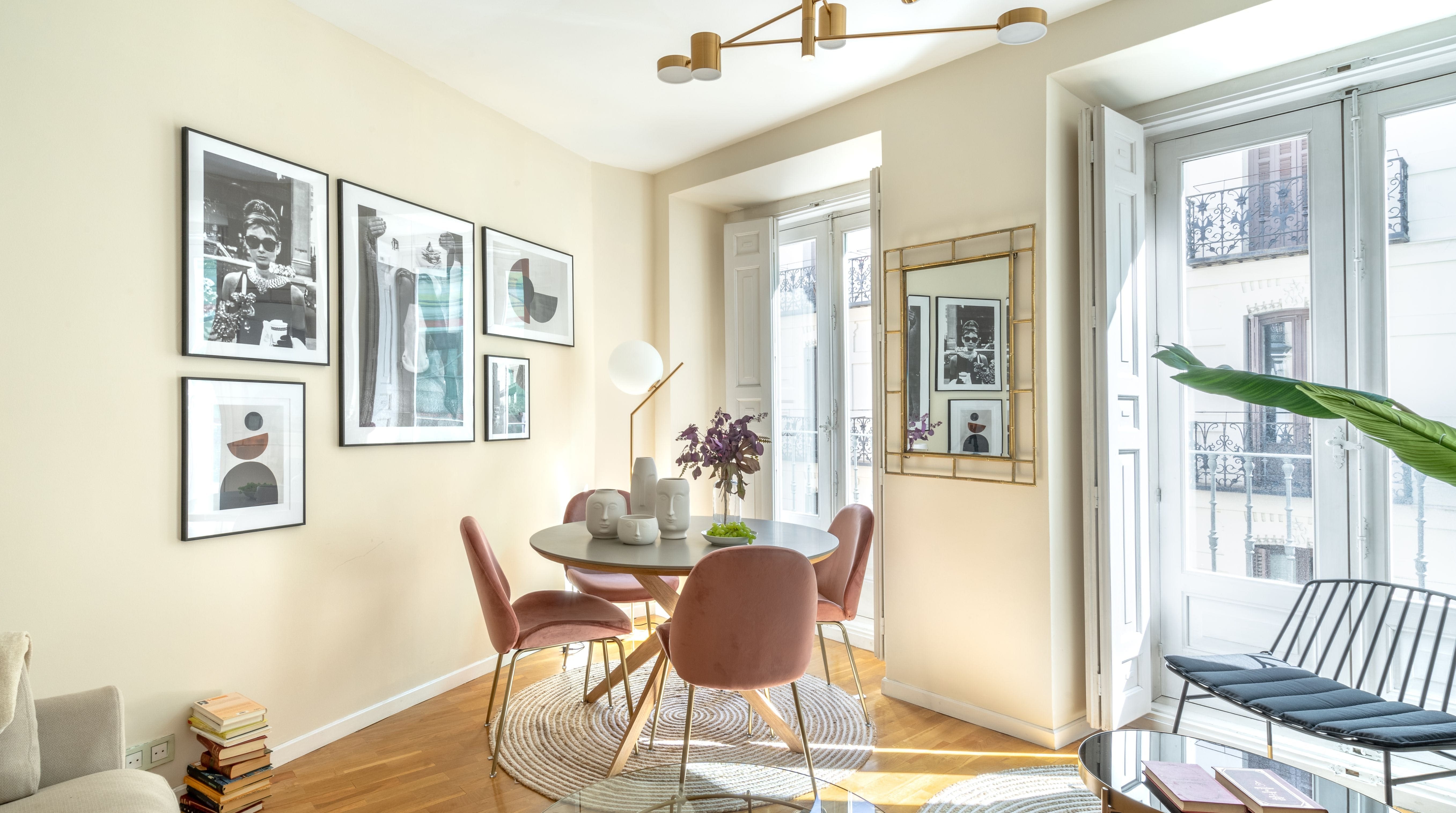 Casa Austrias Centro: Stylish 1-Bedroom Apartment with Air Conditioning, Apartment Rental Centro Madrid