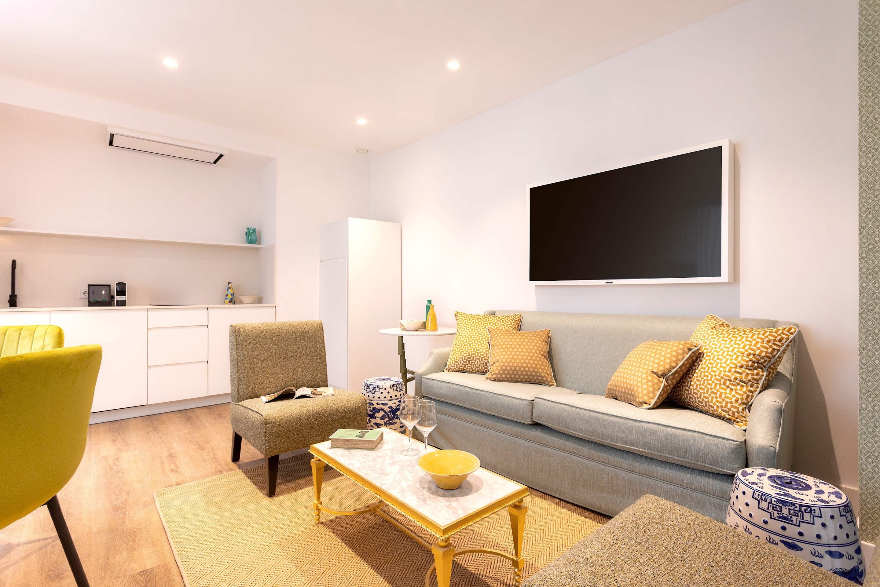 Villa Llevant Tablada El Arenal: Charming 2-Bedroom Apartment with Pool Access, El Arenal