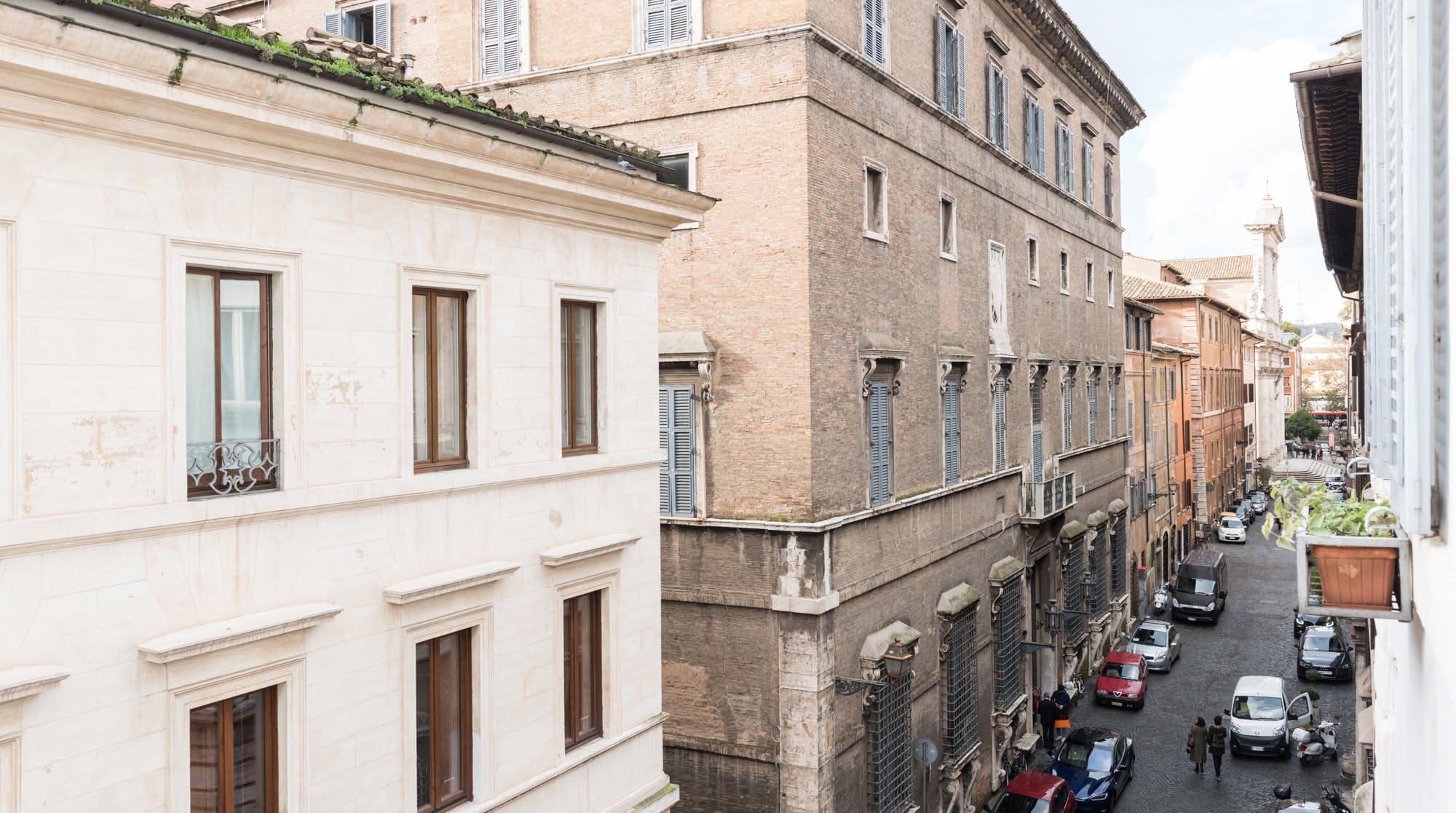 Casa Biagio Borgo: Charming 2-Bedroom Apartment Rental with Air Conditioning in Borgo Rome