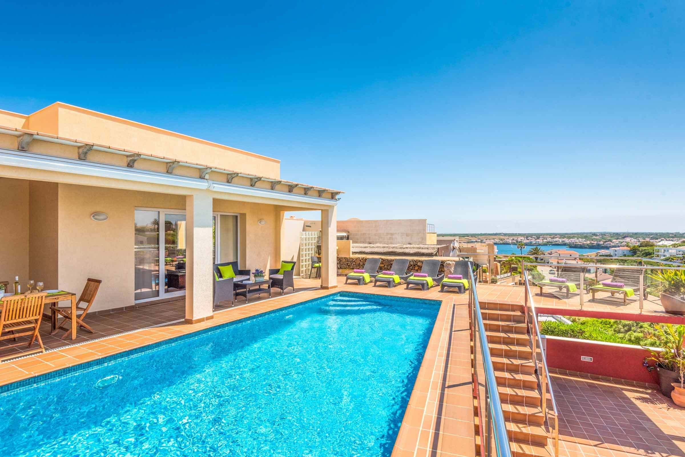 Casa Binidali Mahón: Stylish 3-Bedroom Apartment with Pool and Sea Views, Menorca
