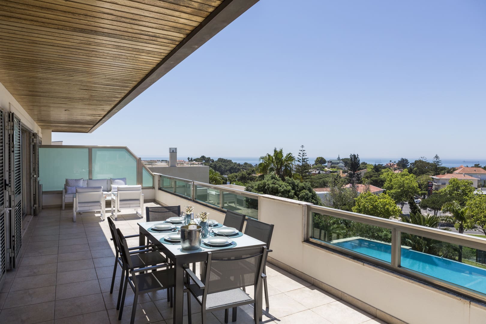 Casa Birre Cascais: Luxury 3-Bedroom Villa with Pool and Sea Views, Cascais