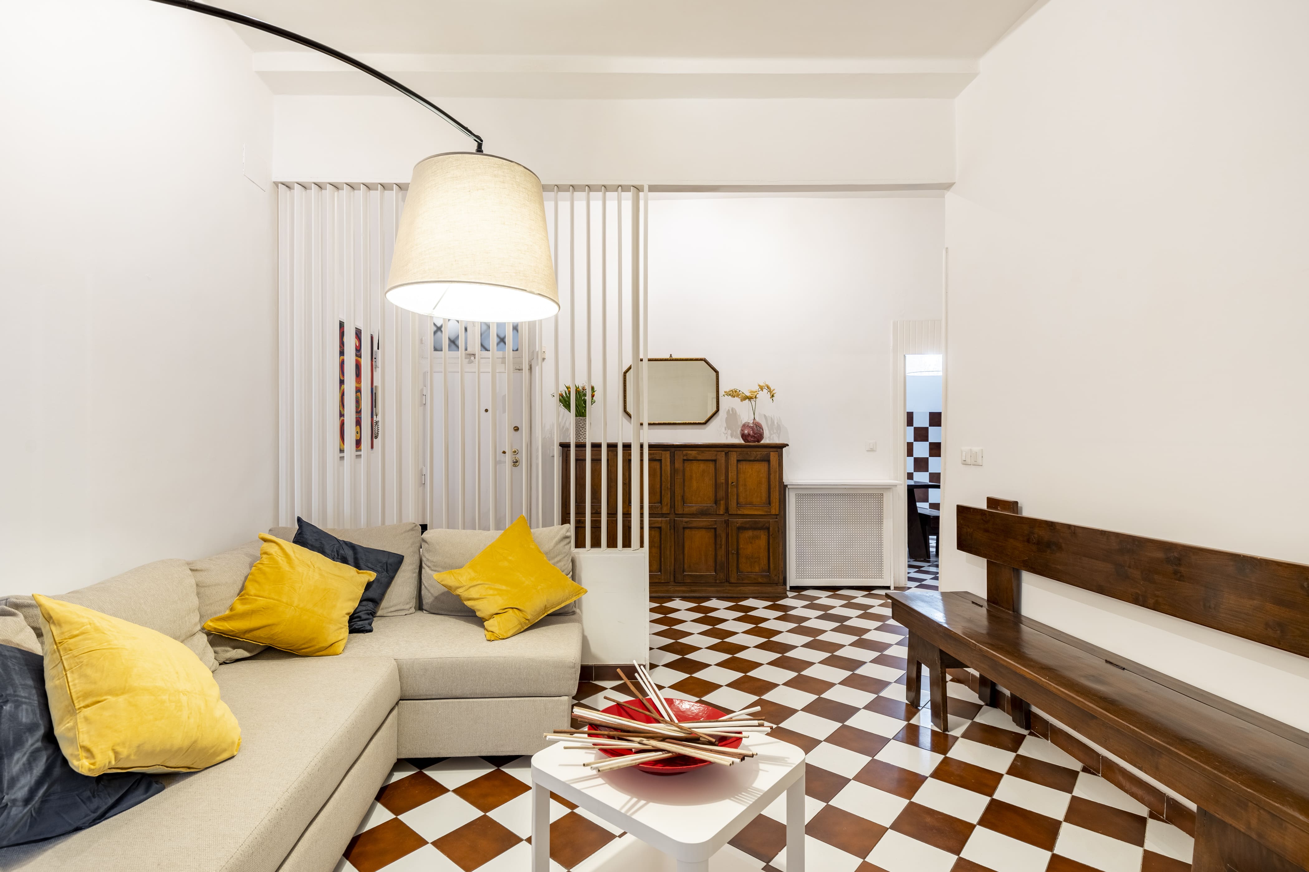 Casa Borghetto Borgo Borgo: Charming 2-Bedroom Apartment Rental with Air-Con in Borgo Rome