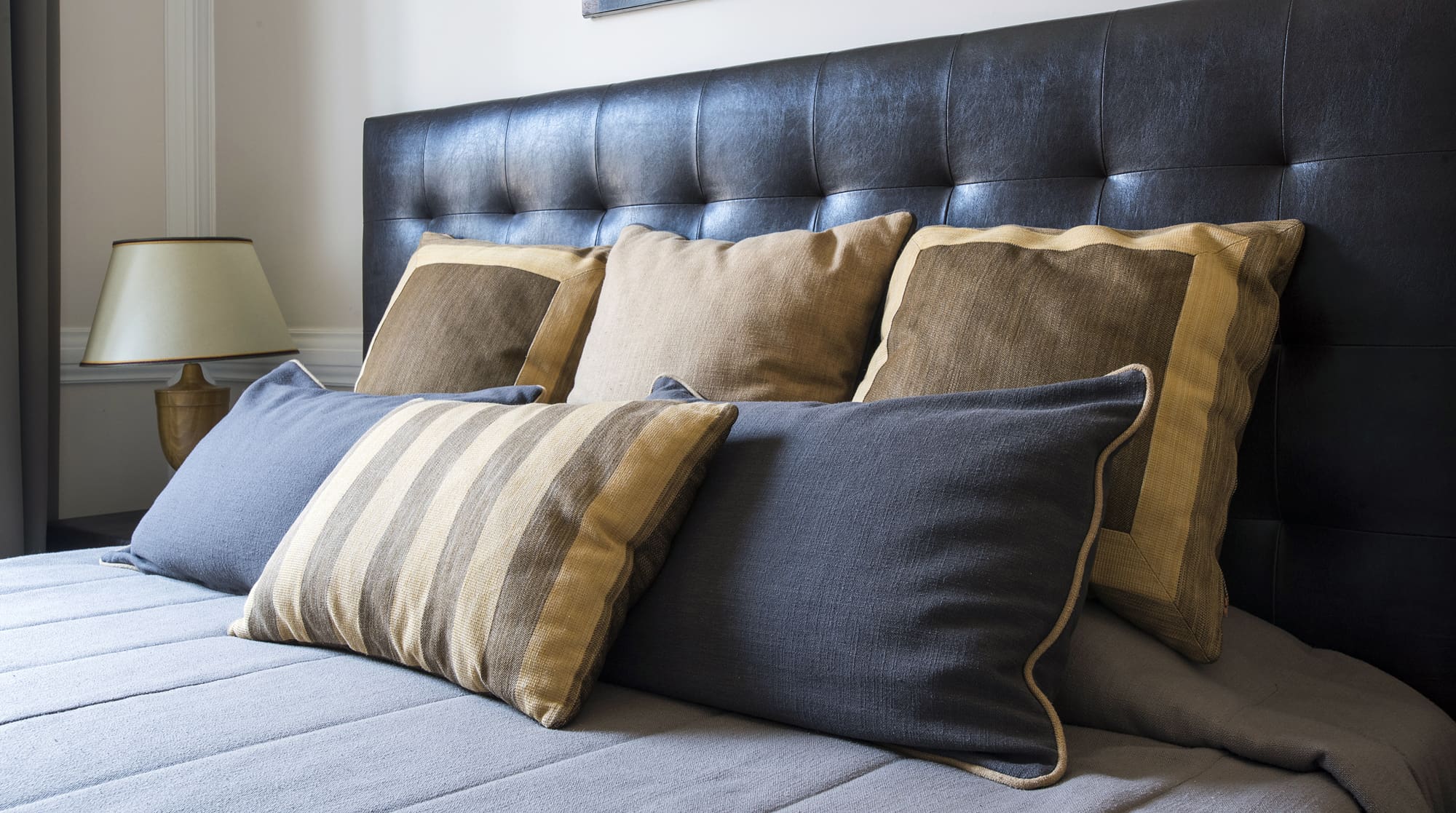 Casa Borghetto Borgo: Stylish 2-Bedroom Apartment with Hot Tub, Apartment Rental Borgo Rome