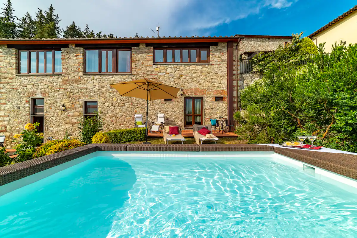Casa Calvana Prato: Charming 3-Bedroom Apartment with Pool and Countryside Views, Prato