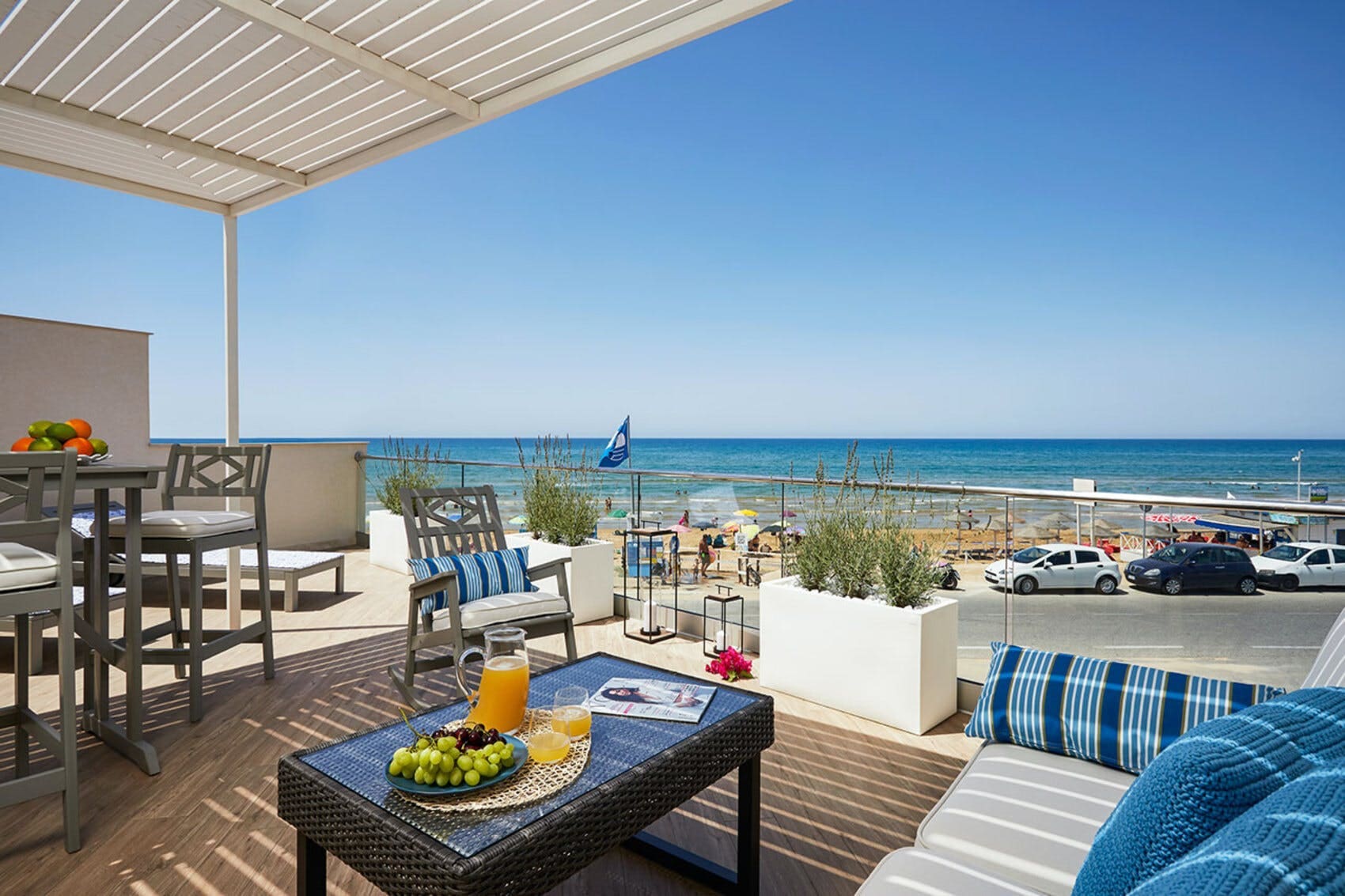 Casa Carrubba Santa Maria: Charming 3-Bedroom Apartment with Sea Views and Air-Con, Val di Noto