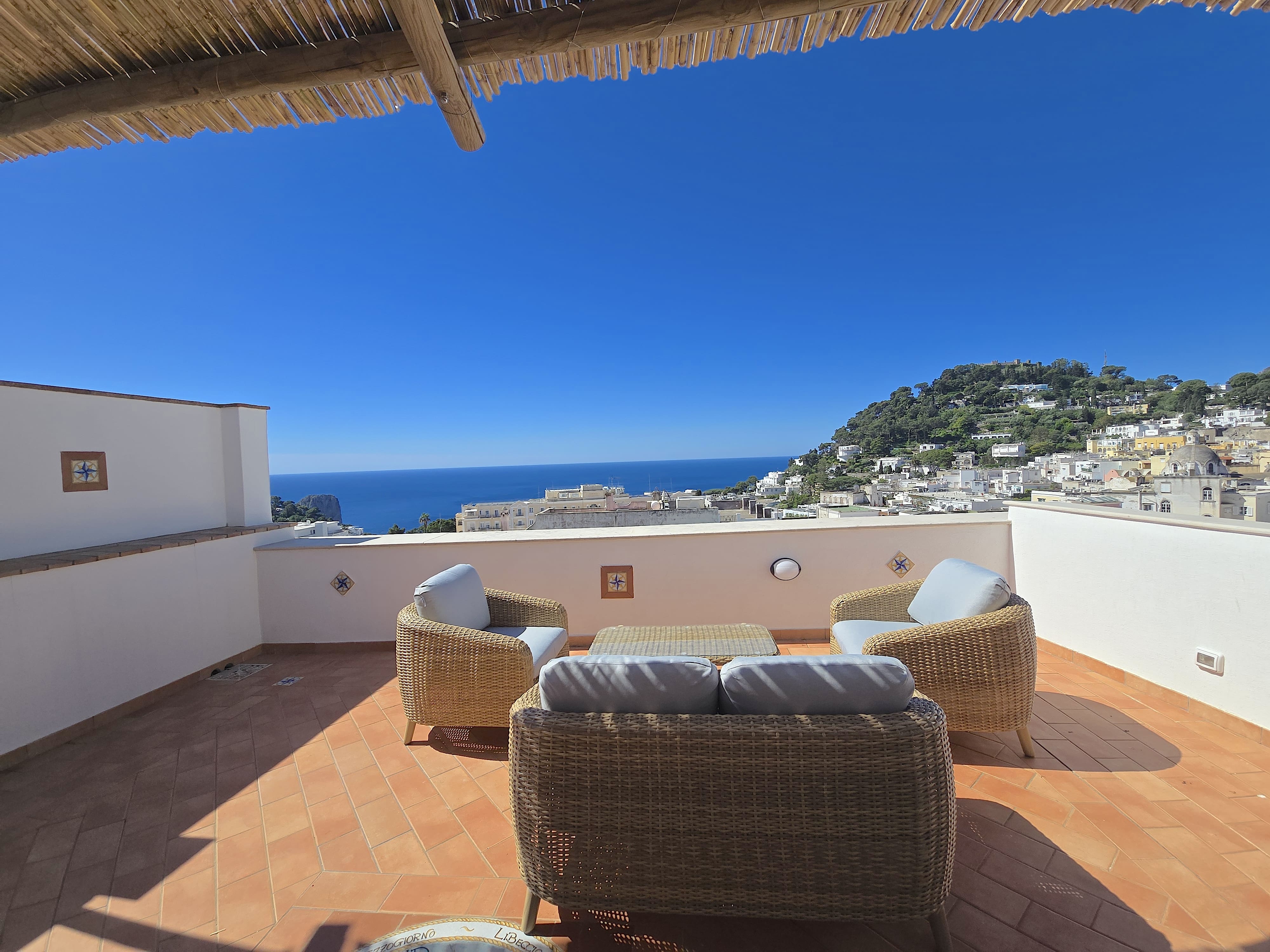 Casa Cetrella Capri: Charming 2-Bedroom Apartment with Sea Views in Capri