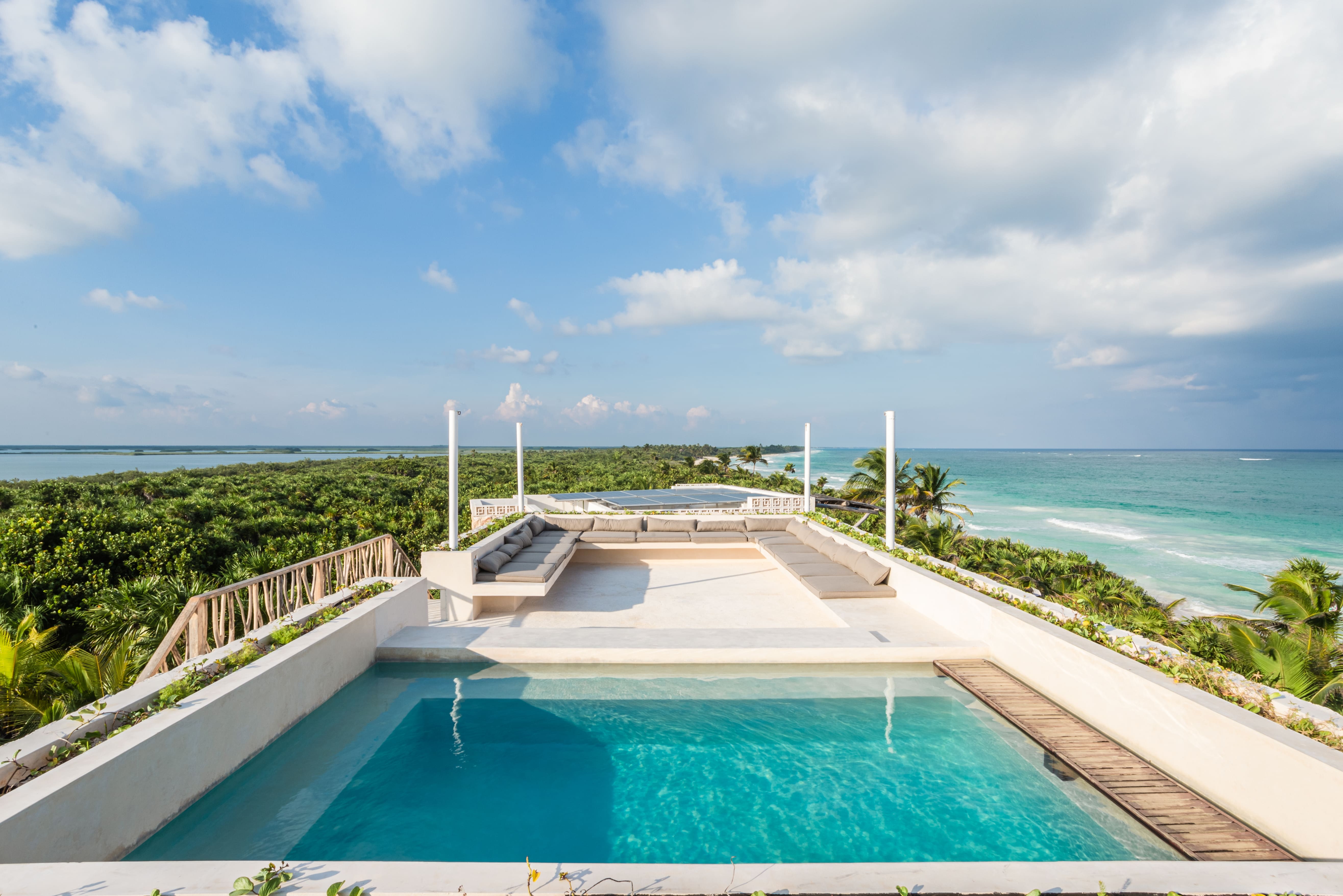 Villa Bermejo Cobá Tulum: Luxury 4-Bedroom Apartment with Beachfront and Pool, Tulum
