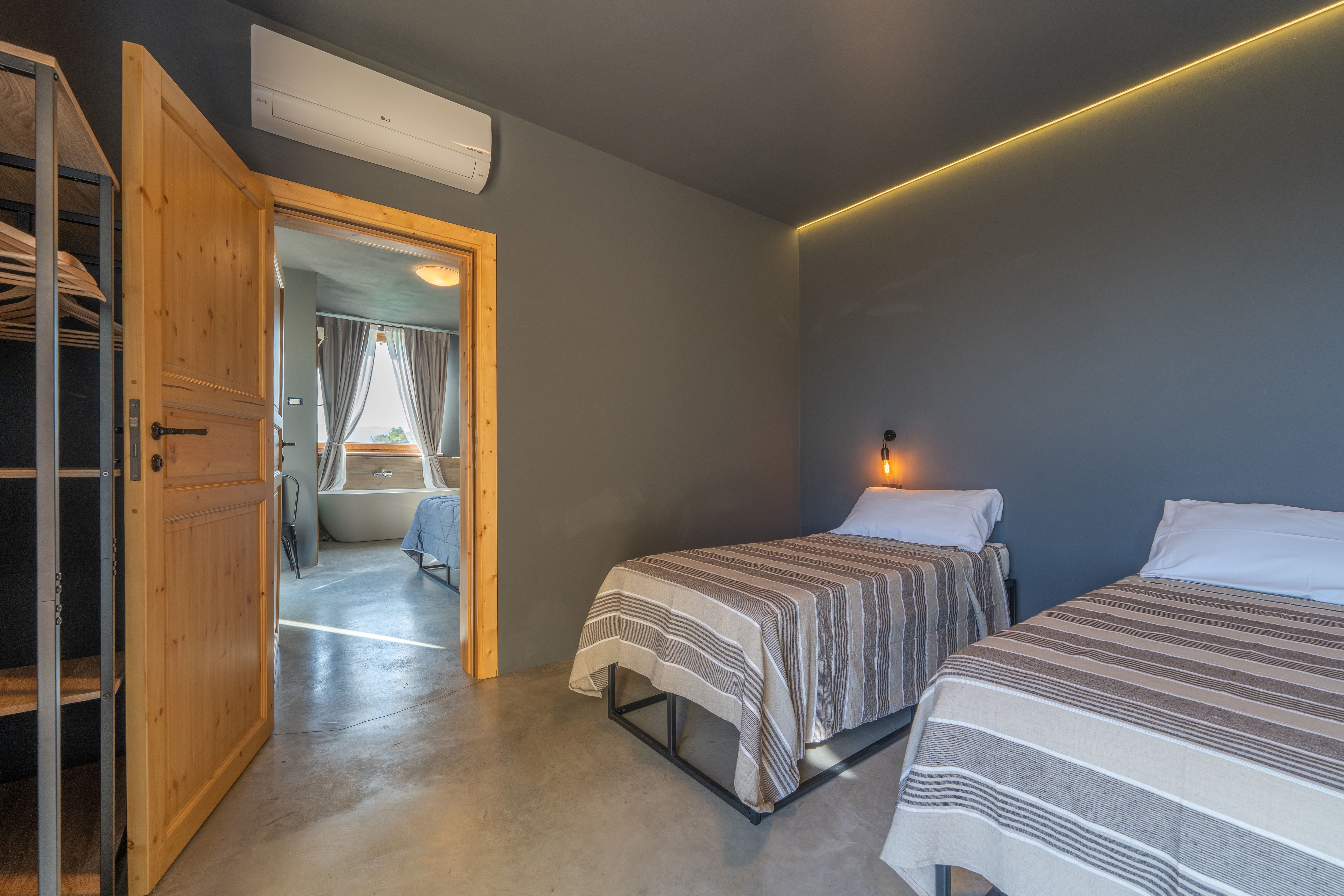 Casa Corno Perugia Umbria: Luxury 3-Bedroom Villa with Swimming Pool and Countryside Views, Umbria