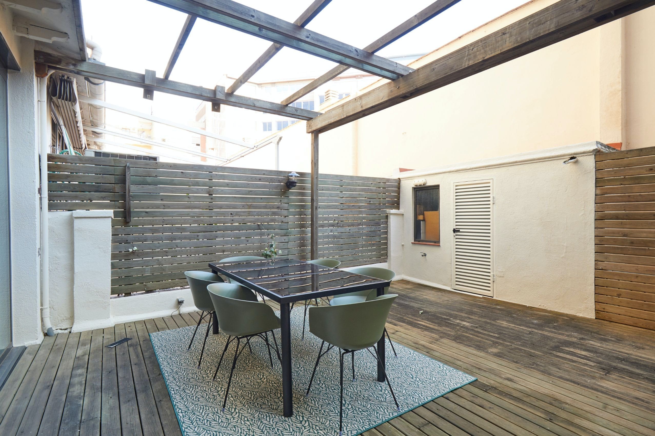 Casa Còrsega Eixample: Stylish 3-Bedroom Apartment Rental with Sea Views in Eixample Barcelona