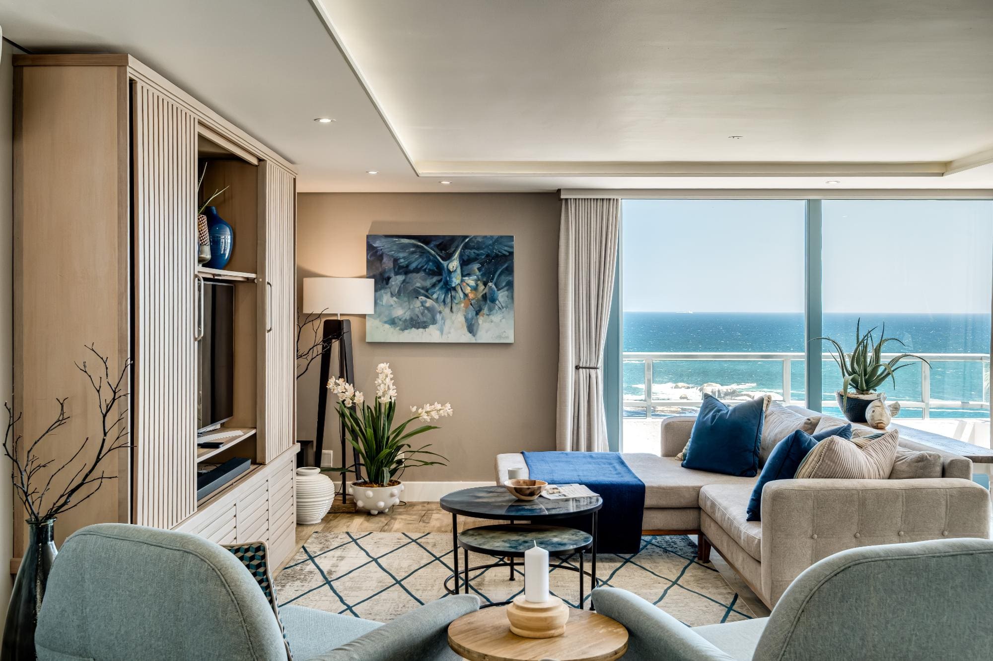 Casa Disa Clifton: Spacious 3-Bedroom Apartment Rental with Sea Views, Clifton