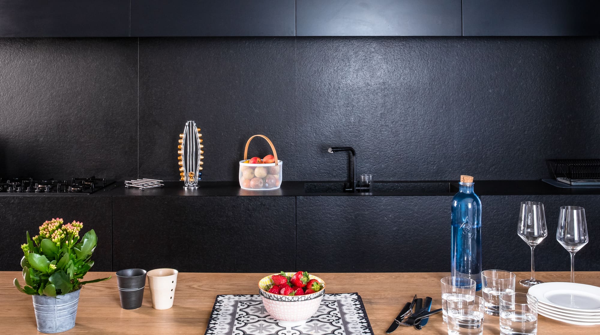 Casa Eixample Còrsega: Stylish 3-Bedroom Apartment with Sea Views, Air-Con, Eixample Barcelona