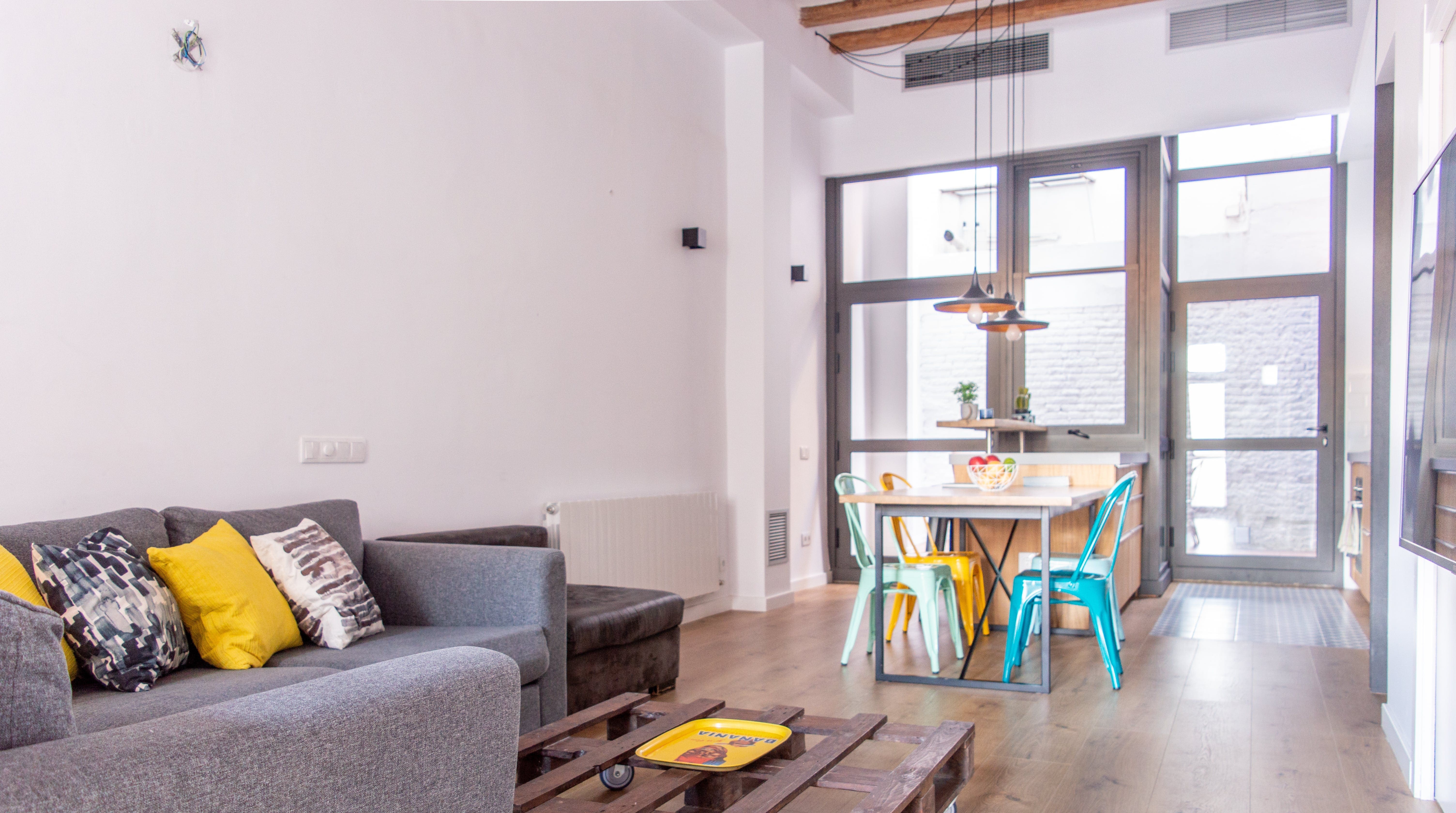 Casa Encant Gloriès: Stylish 3-Bedroom Apartment Rental with Sea View in Gloriès Barcelona
