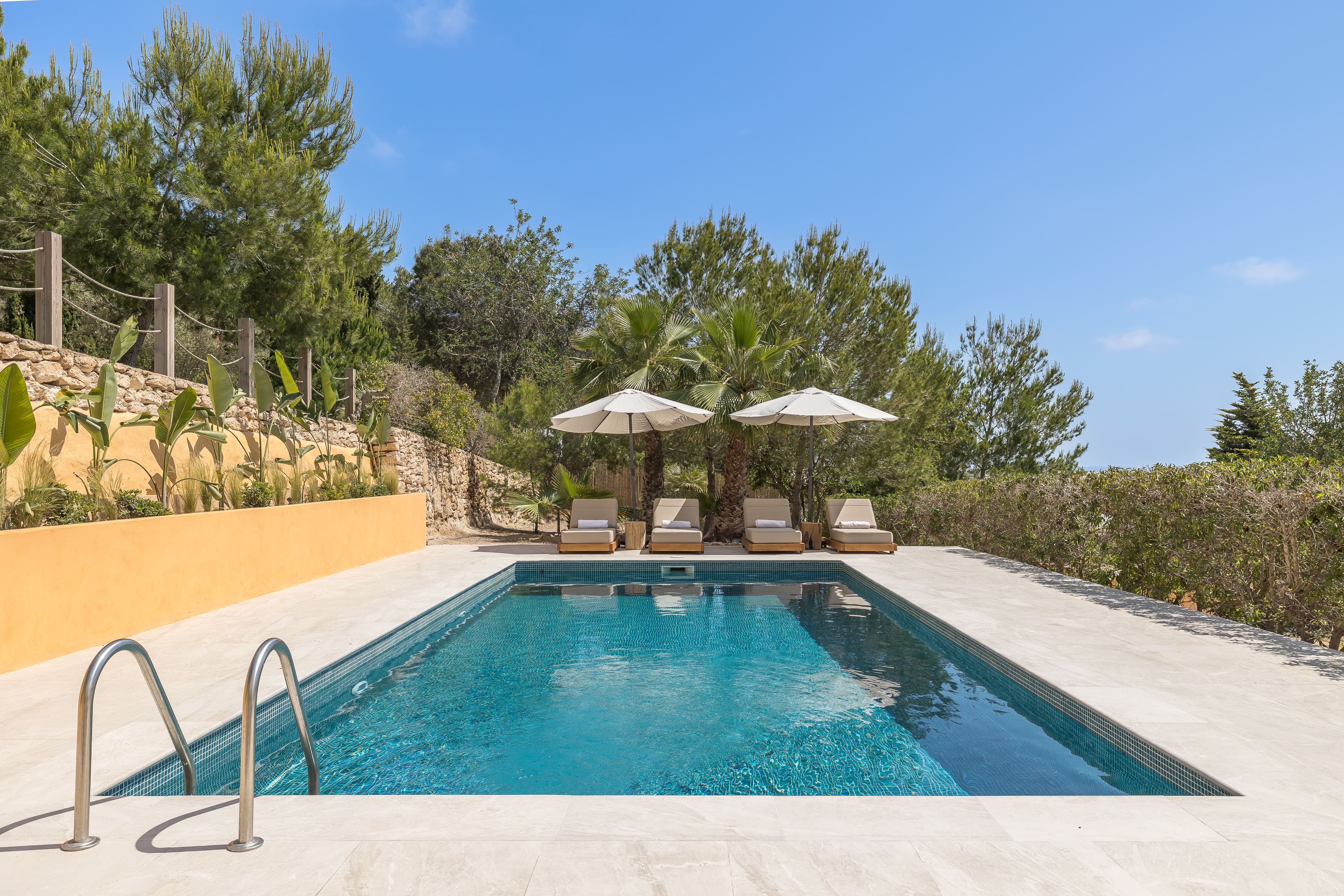 Casa Es Vedrà Talamanca: Spacious 6-Bedroom Apartment with Pool in Talamanca, Ibiza