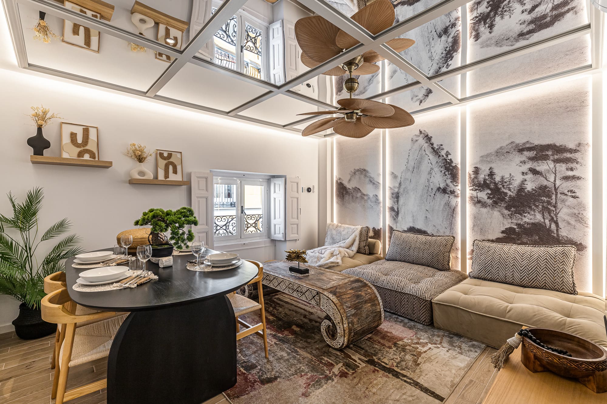 Casa Espíritu Malasaña: Chic 2-Bedroom Apartment Rental with Air-Con in Malasaña, Madrid