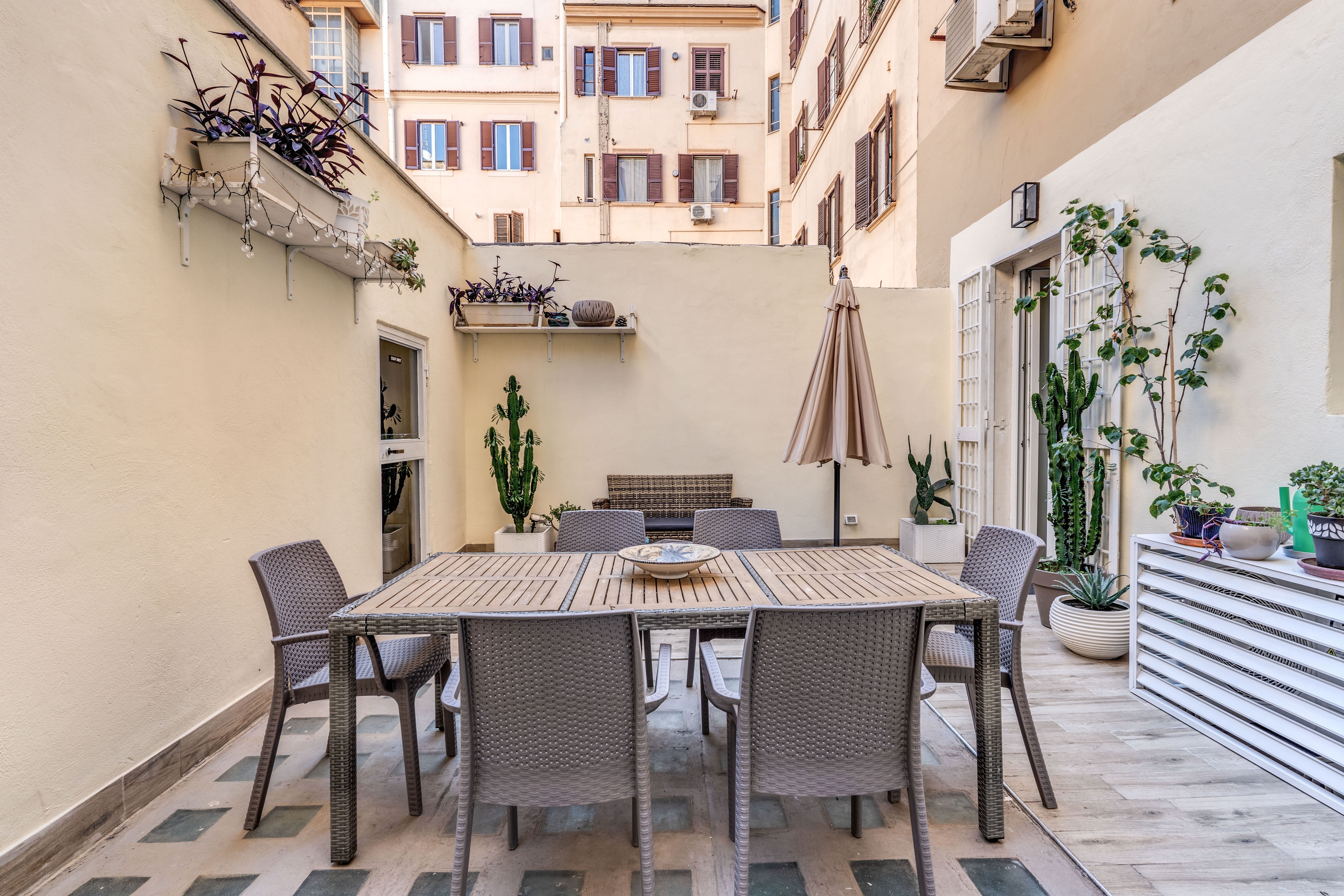 Casa Esquilino Termini Termini 3: Spacious 3-Bedroom Apartment Rental with Private Terrace in Termini Rome