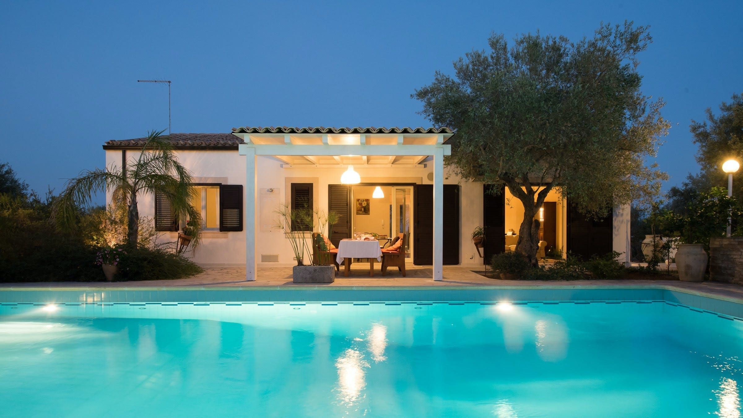 Casa Ficodindia Modica: Charming 2-Bedroom Apartment with Pool and Seaview, Val di Noto