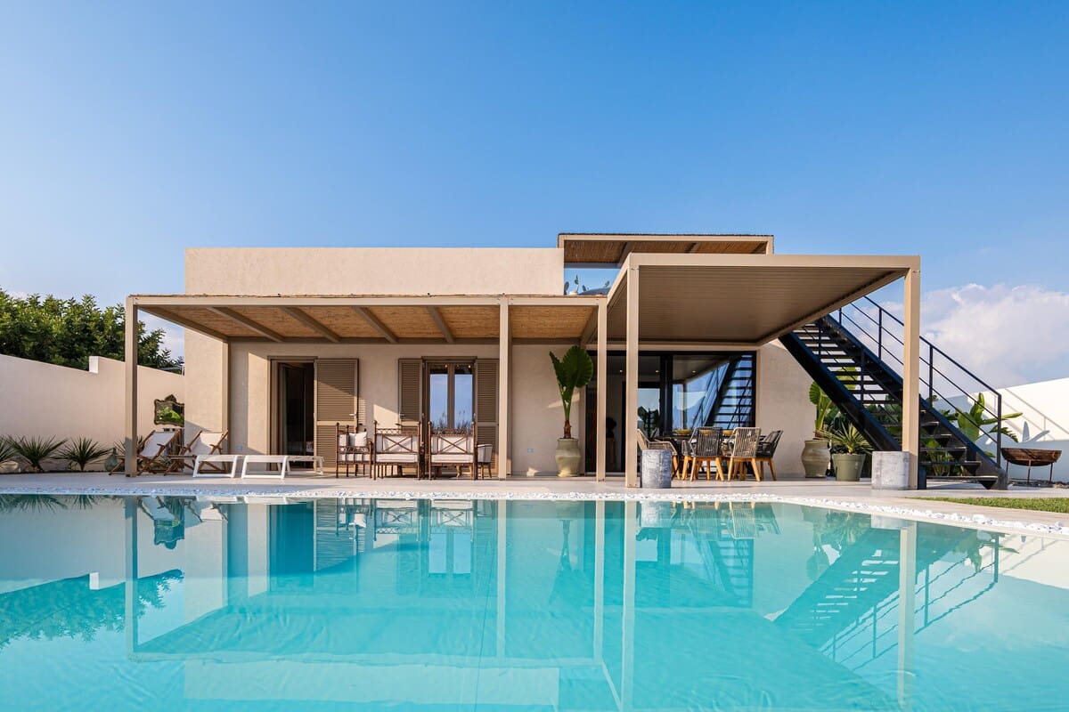 Casa Ficodindia Santa Maria Val di Noto: Contemporary 2-Bedroom Townhouse Apartment with Pool and Sea Views, Val di Noto