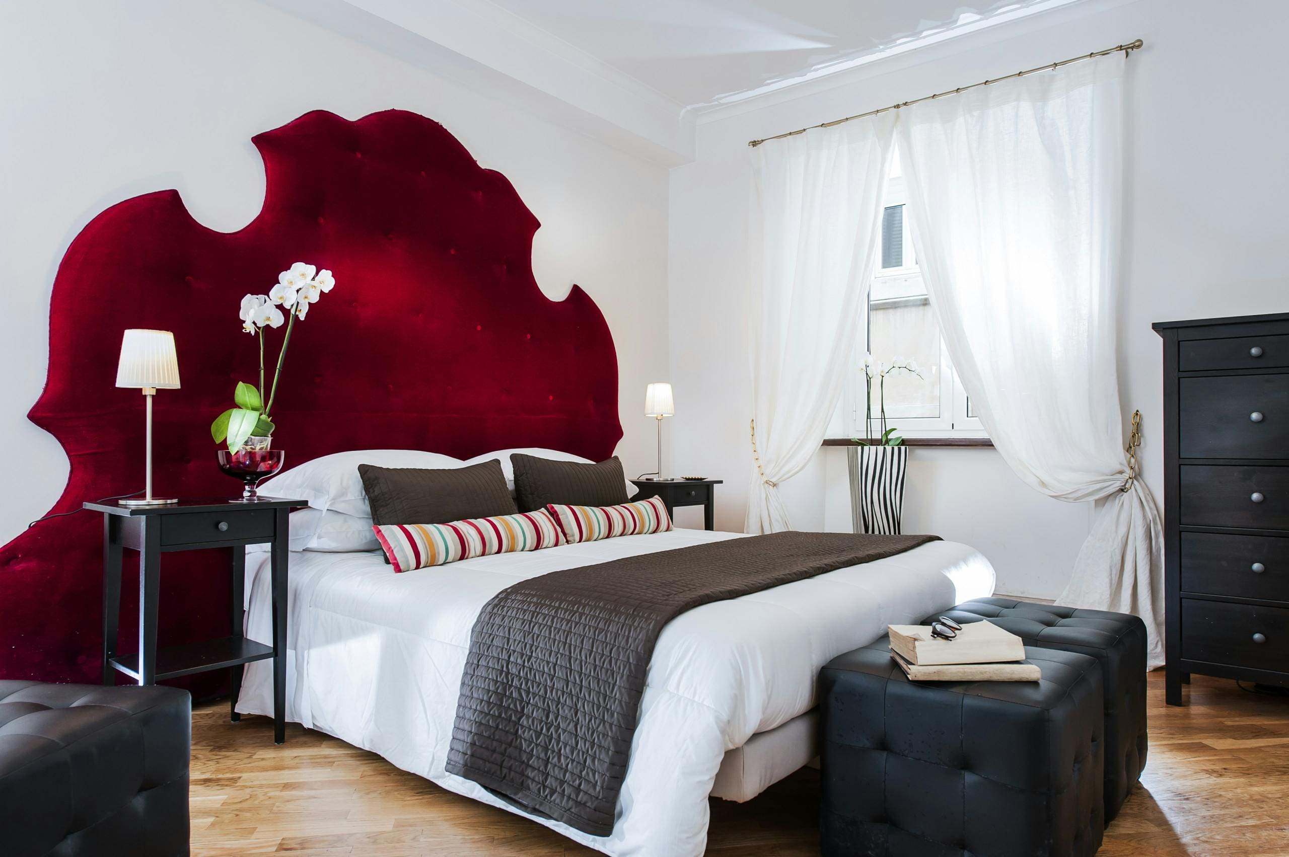 Casa Fiorai Campo de’ Fiori: Charming 3-Bedroom Apartment with Air-Con and Family-Friendly Comfort, Campo de’ Fiori Rome