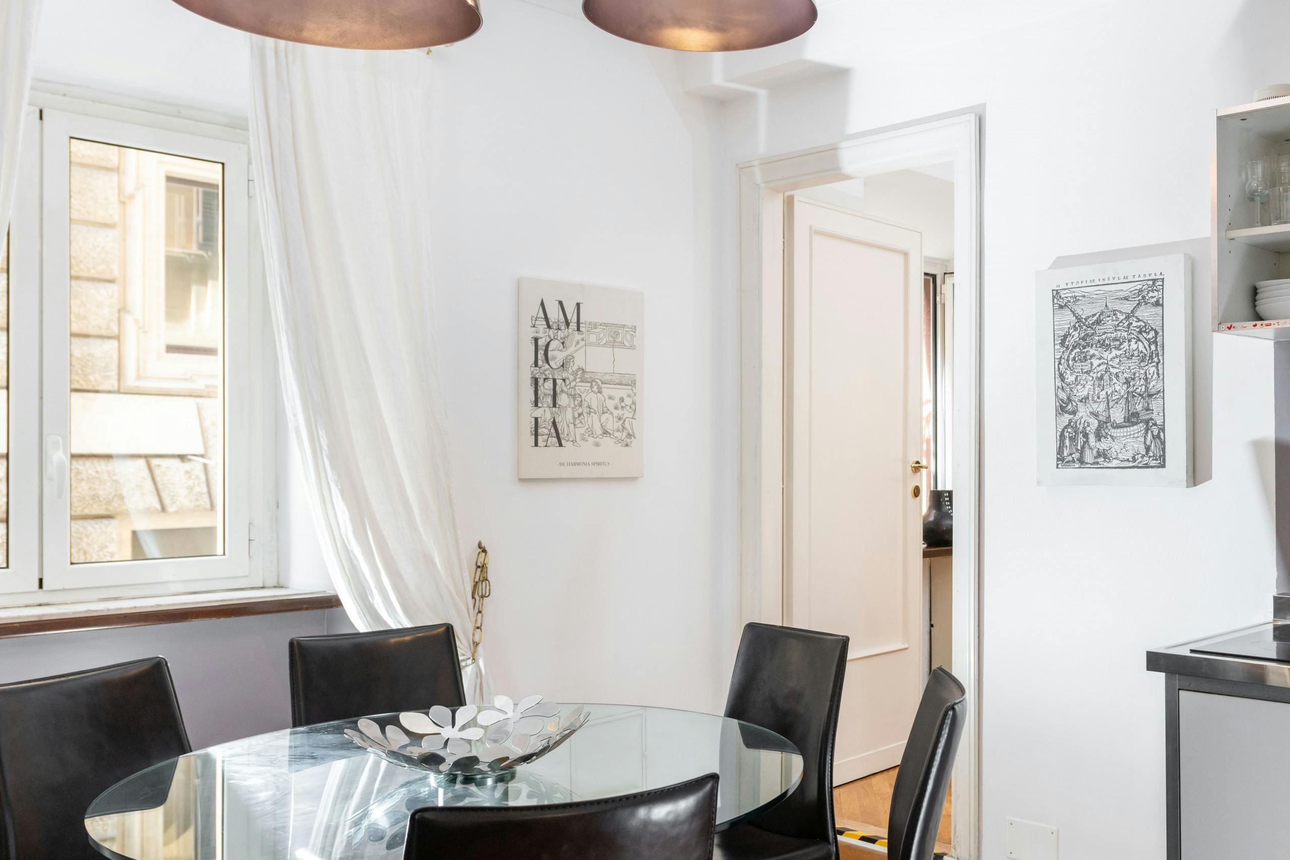 Casa Fiorai Campo de’ Fiori: Charming 3-Bedroom Apartment with Air-Con and Family-Friendly Comfort, Campo de’ Fiori Rome
