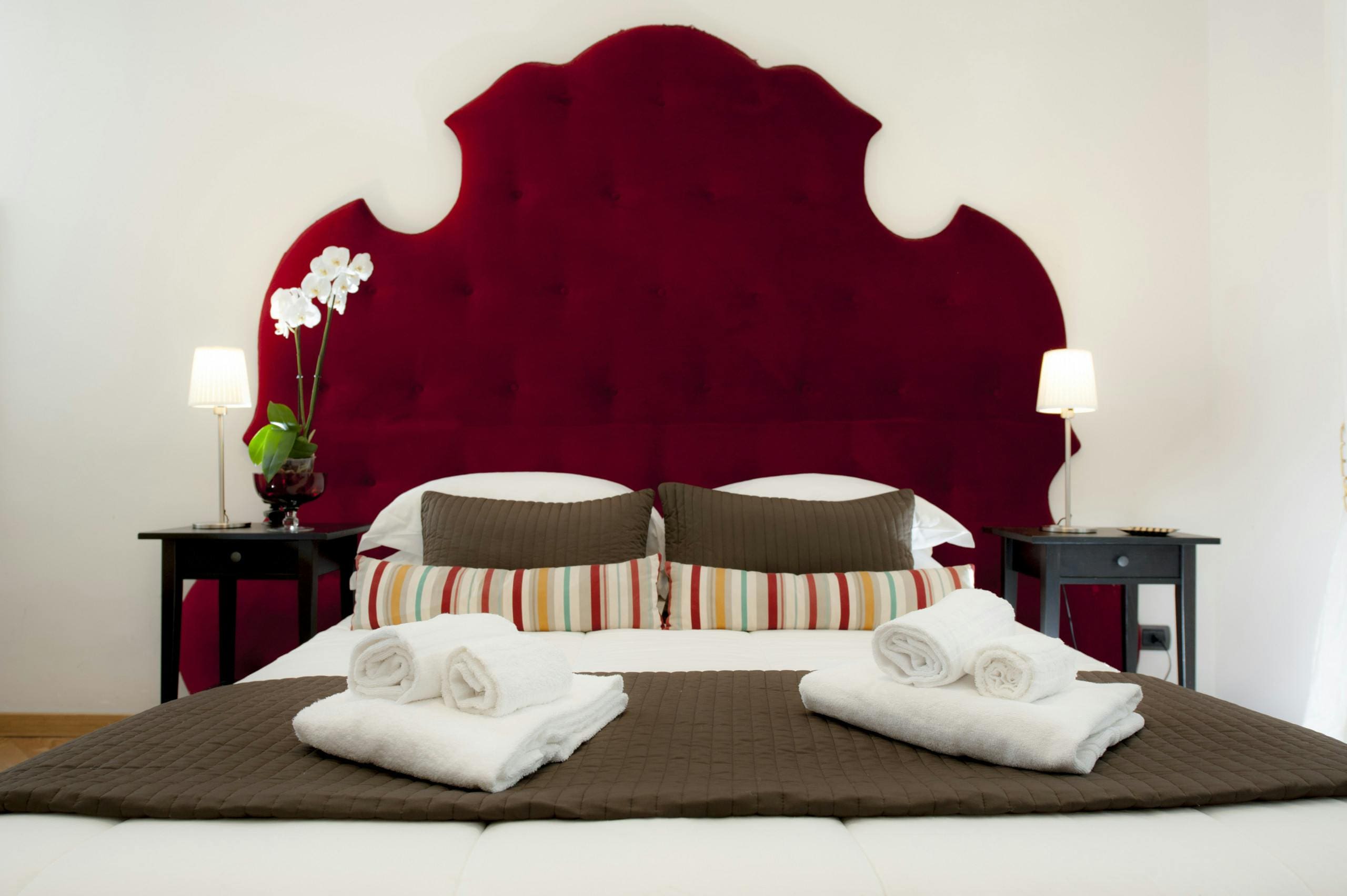 Casa Fiorai Campo de’ Fiori: Charming 3-Bedroom Apartment with Air-Con and Family-Friendly Comfort, Campo de’ Fiori Rome