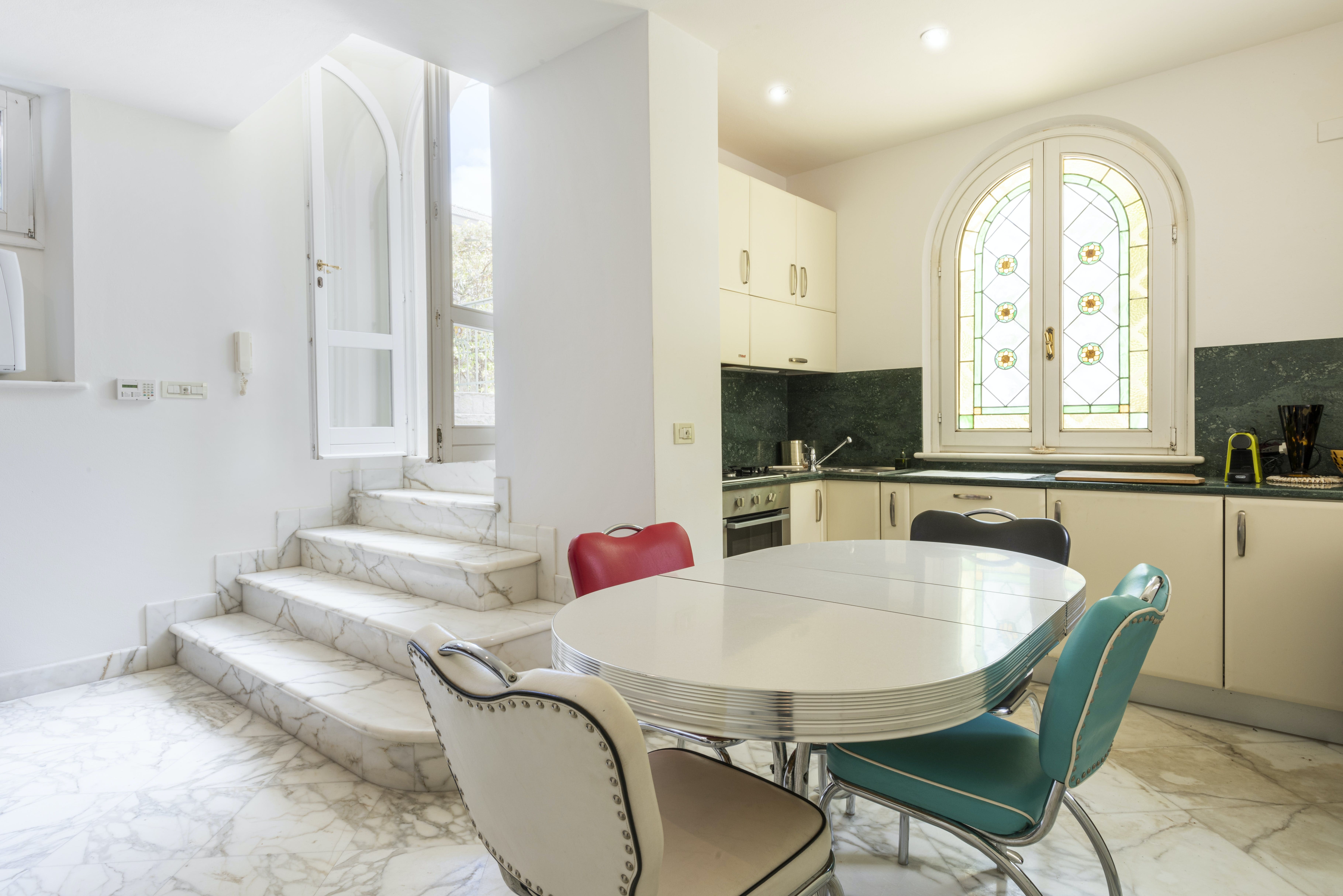 Casa Focarina Forte Dei Marmi: Charming 2-Bedroom Apartment with Sea Views and Air Conditioning, Forte dei Marmi