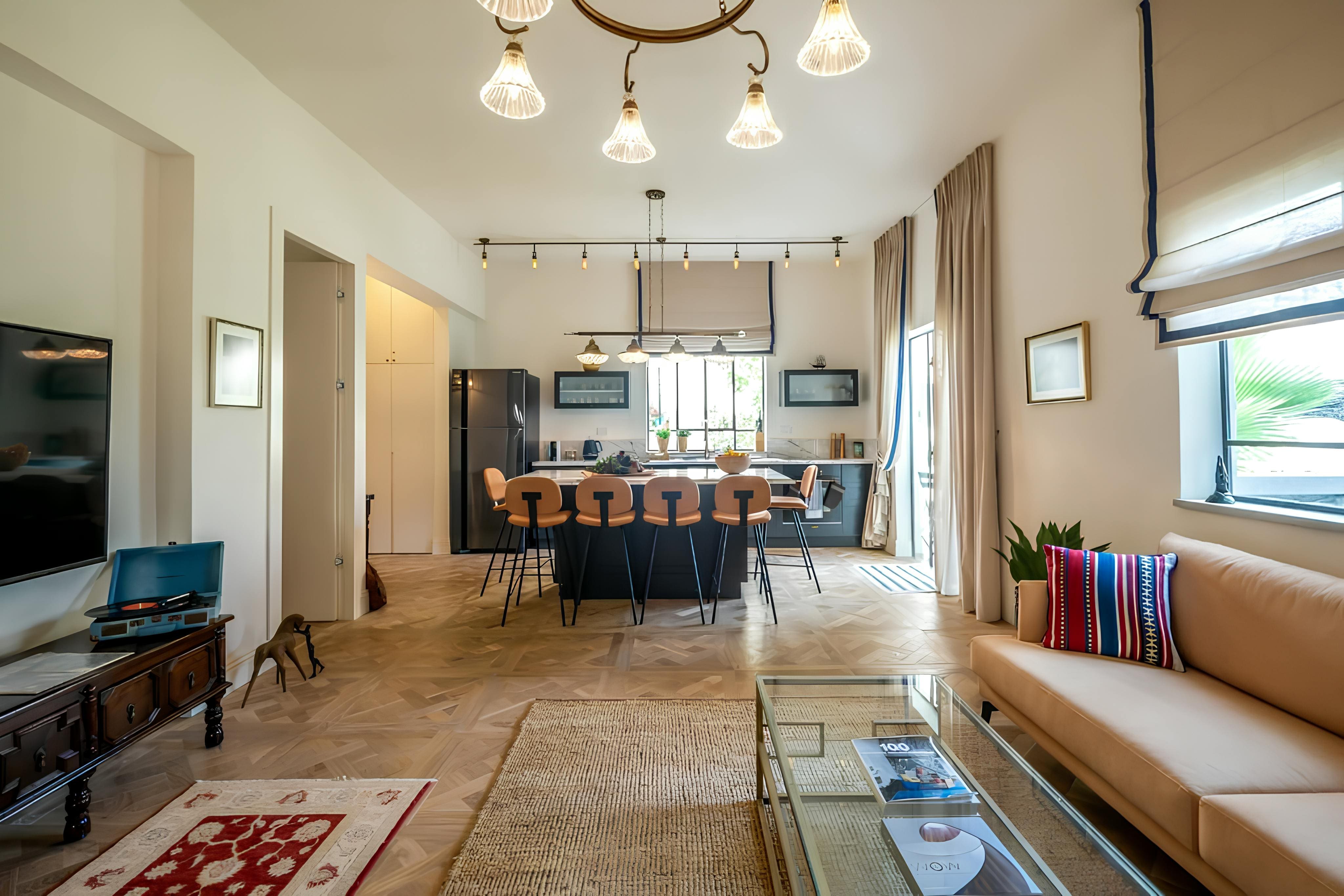 Casa Gan Ha’ir Nachalat Binyamin: Stylish 3-Bedroom Apartment Rental with Sea Views in Nachalat Binyamin