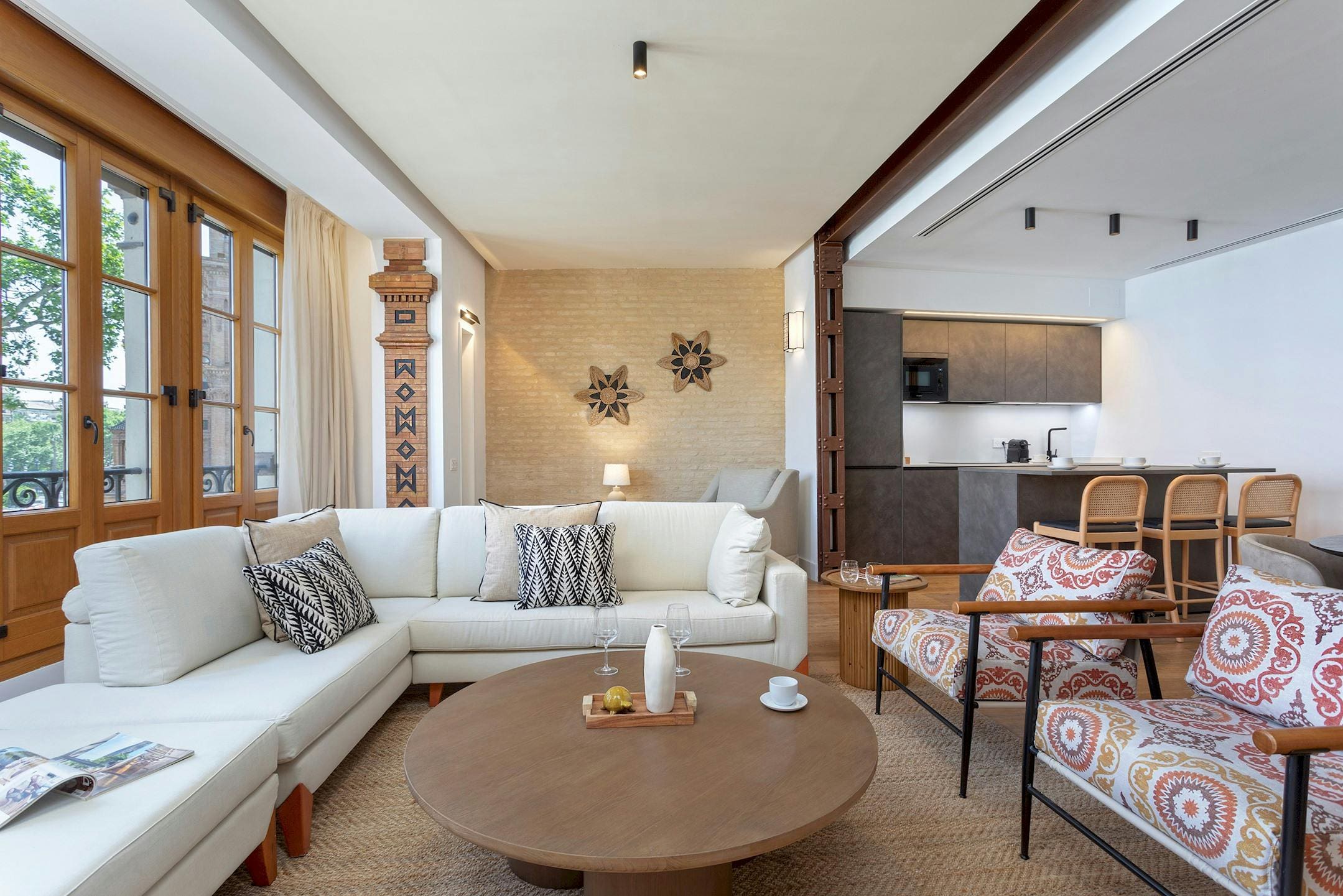 Casa Giralda Santa Cruz Santa Cruz 2: Luxury 2-Bedroom Apartment with Air-Con and Patio, Sevilla