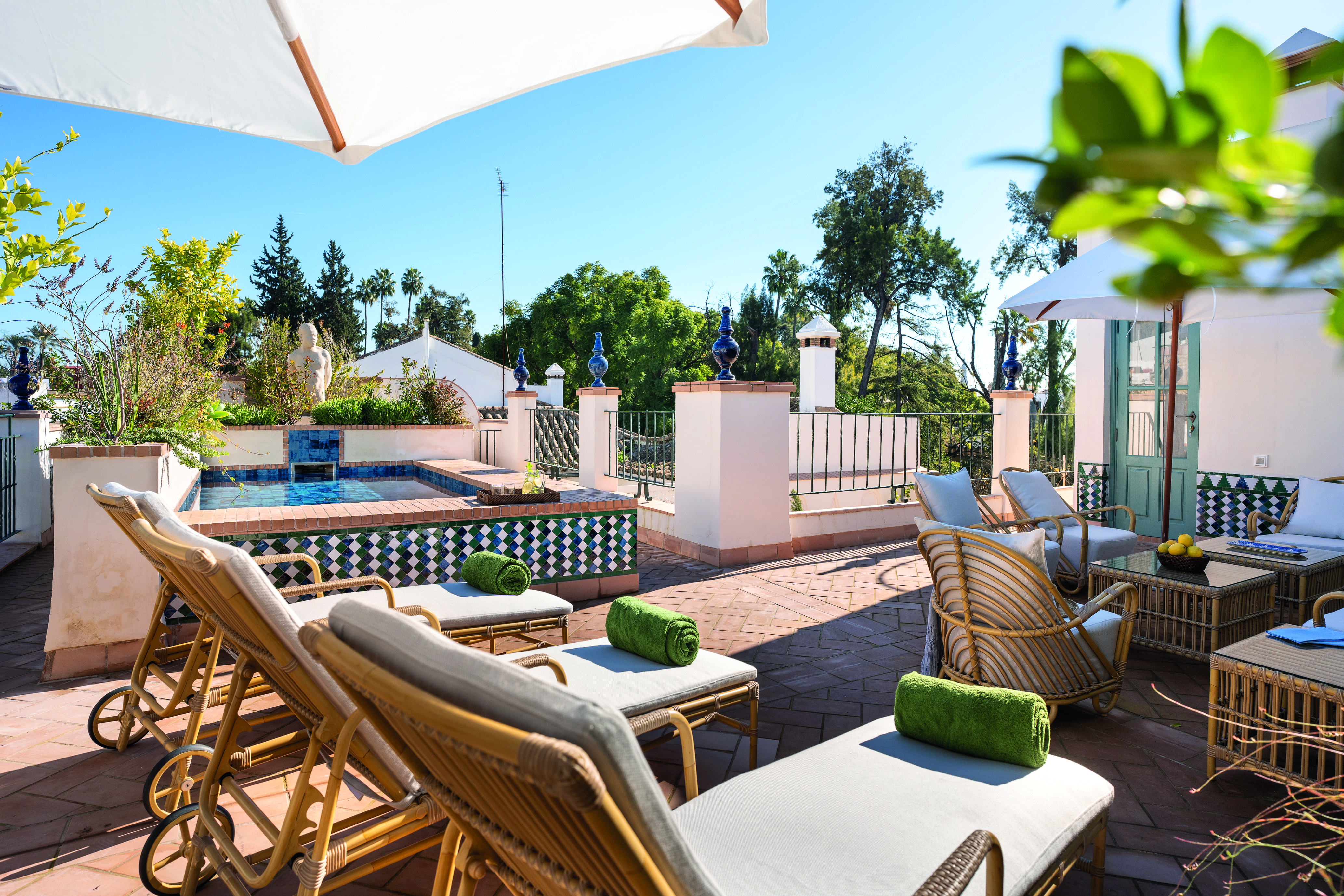 Villa Alborada San Rafael Santa Cruz: Luxury 5-Bedroom Villa with Pool and Historic Charm, Sevilla
