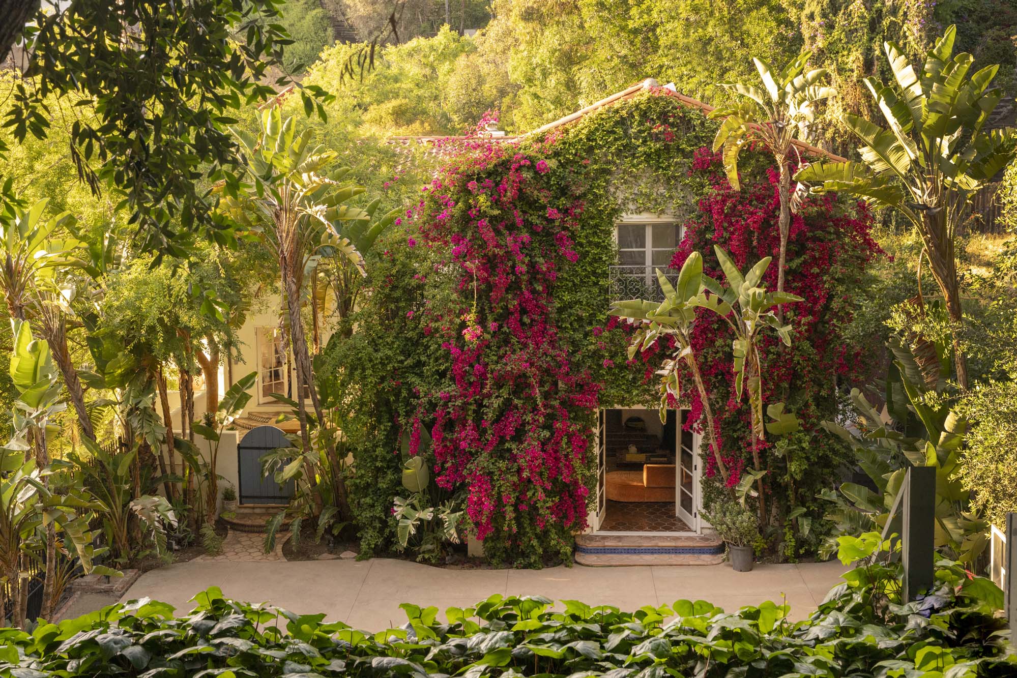 Casa Griffith Canyon: Luxury 3-Bedroom Villa with Hot Tub and Pool, Franklin Village